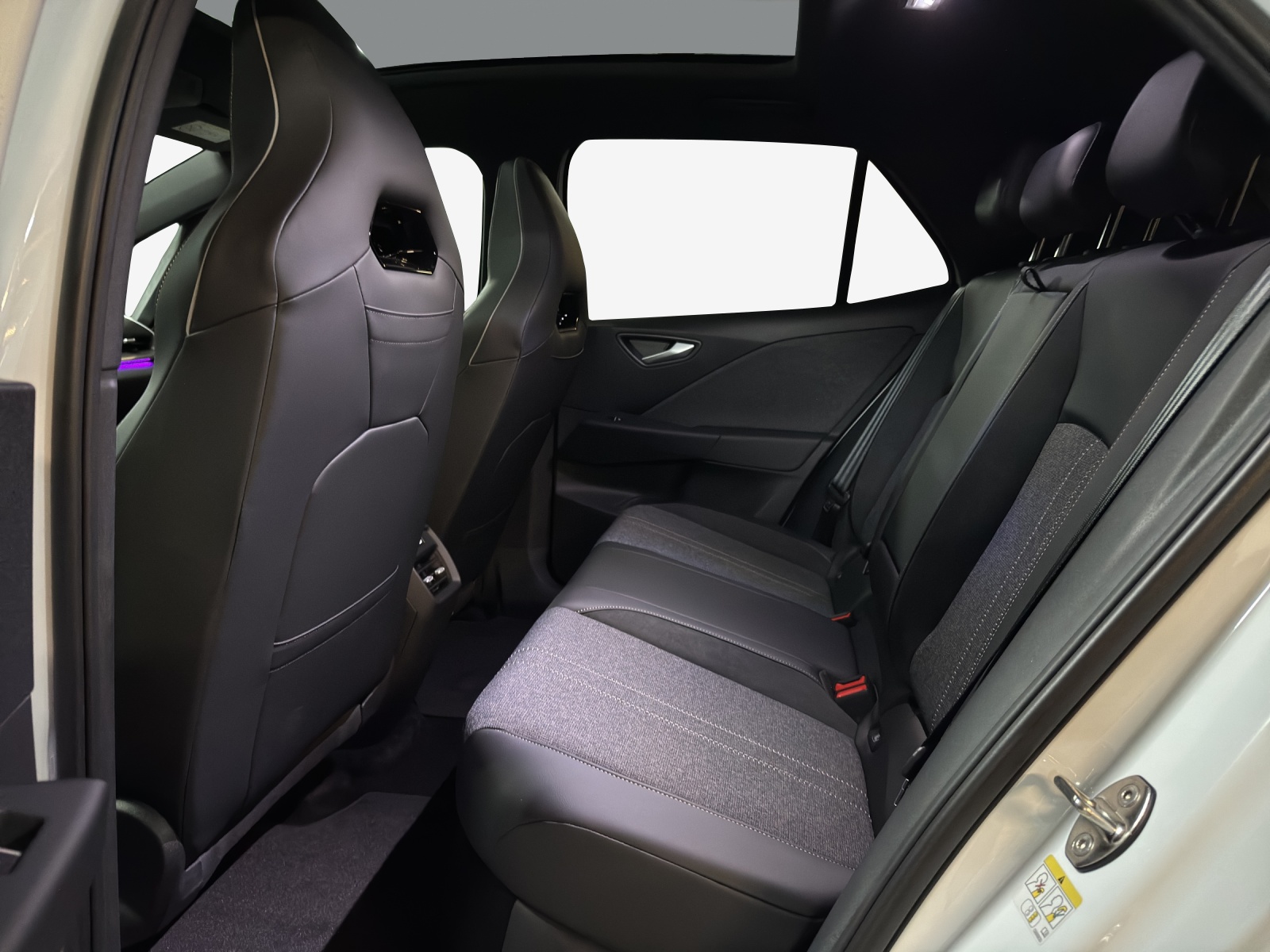 VW ID.3 Neo 58 kWh 190 PS Style-image-11