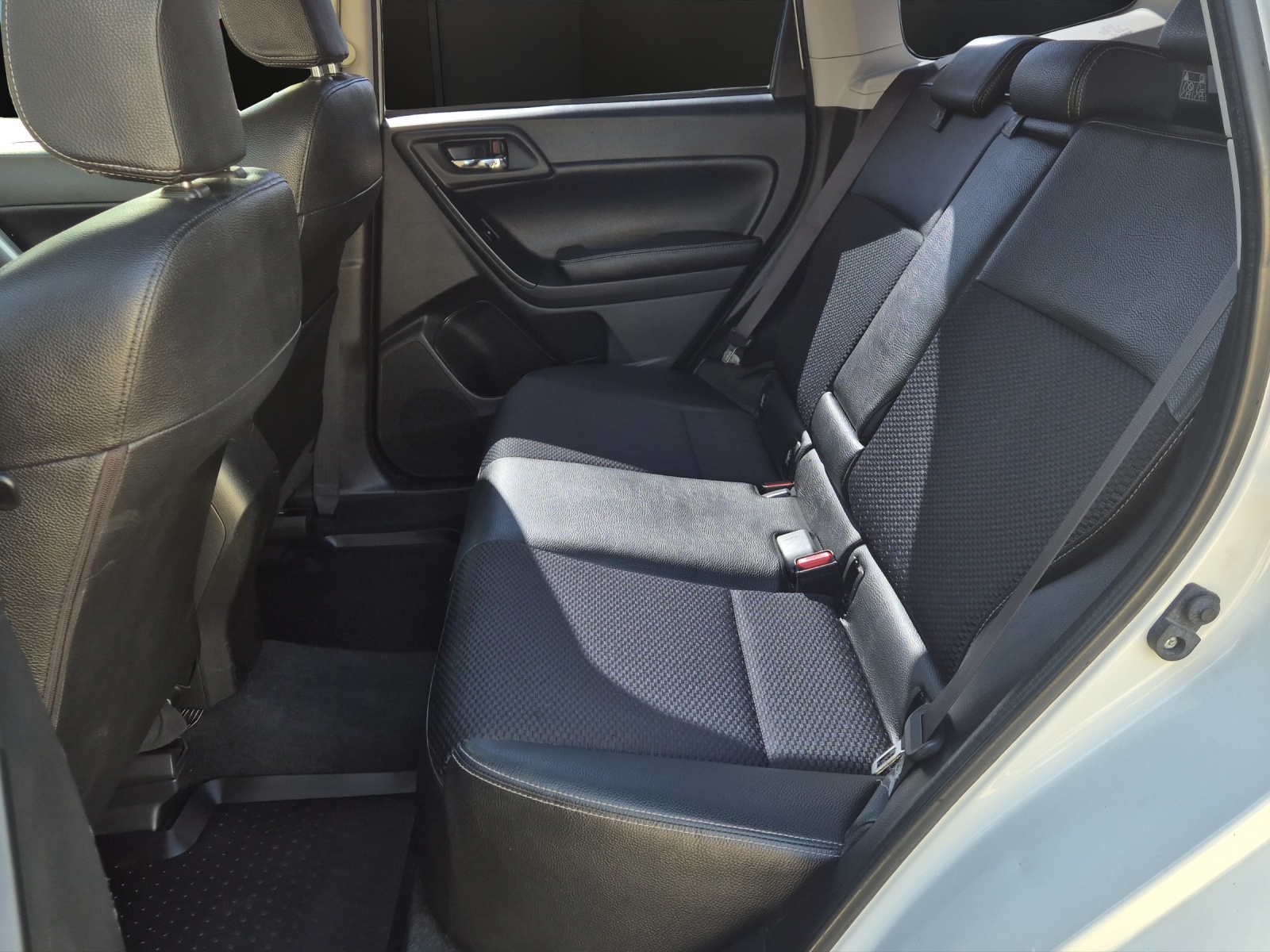 SUBARU Forester 2.0XT Sport Lineartronic-image-8