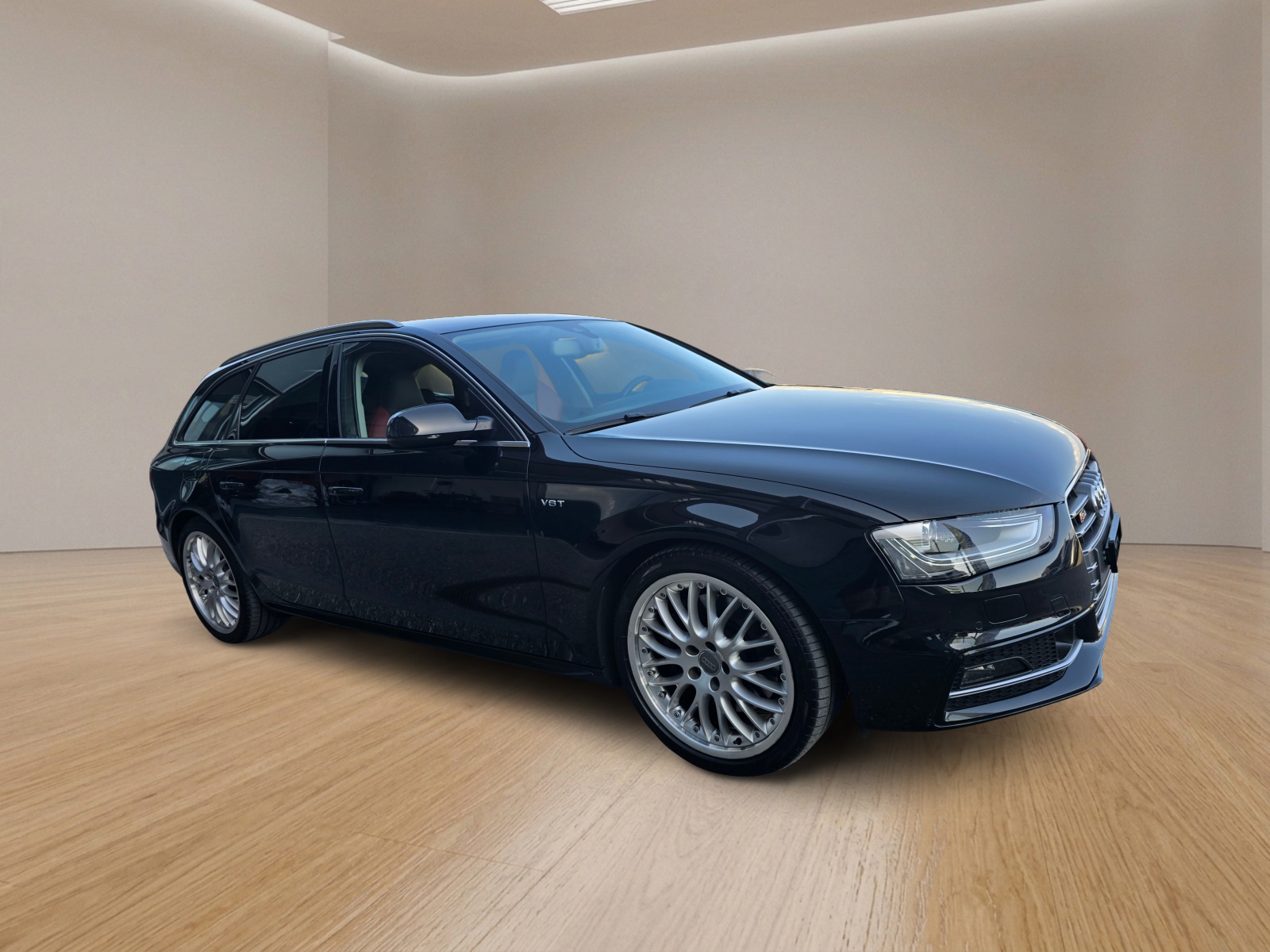 AUDI S4 Avant 3.0 TFSI quattro S-tronic-image-2
