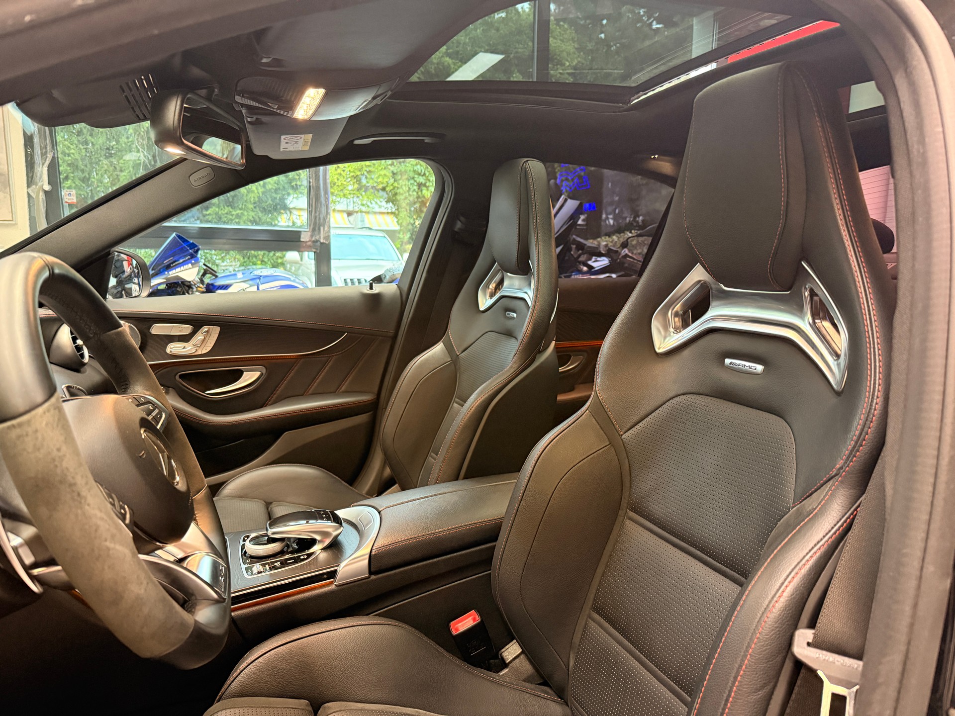 MERCEDES-BENZ C 450 AMG (C43) 4matic-image-4