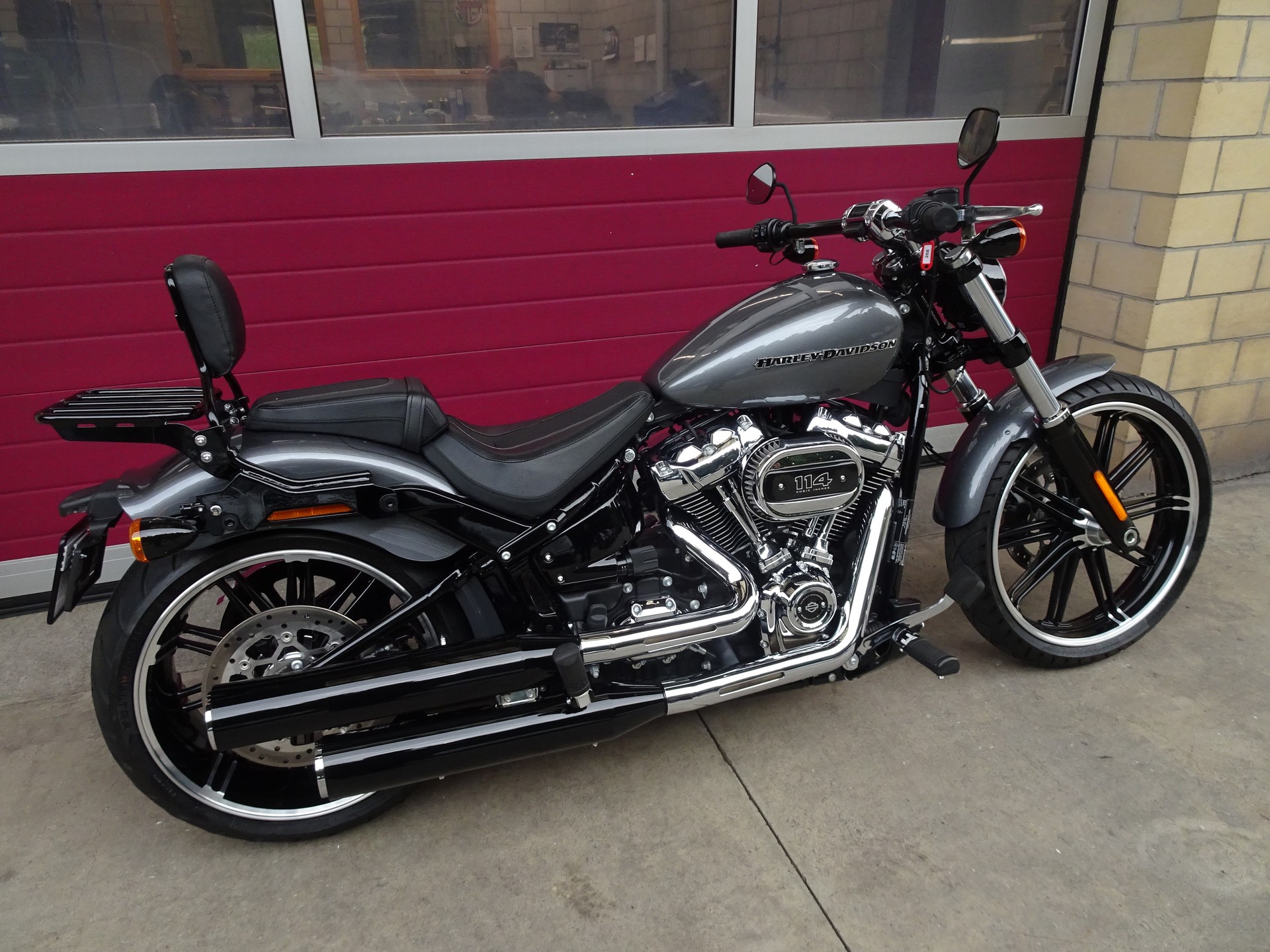 HARLEY-DAVIDSON FXBRS Breakout 114-showroom-element-3