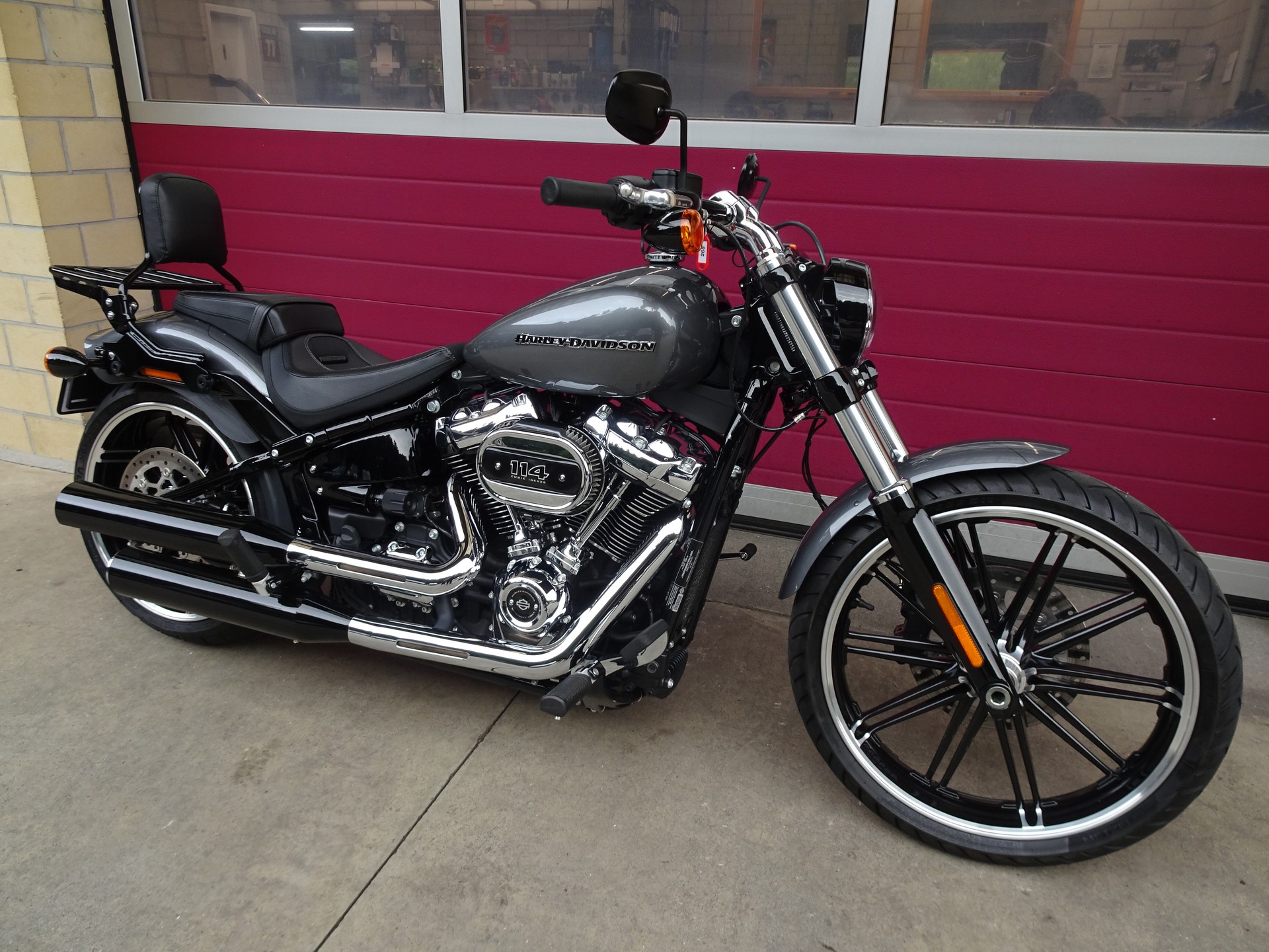 HARLEY-DAVIDSON FXBRS Breakout 114-showroom-element-2