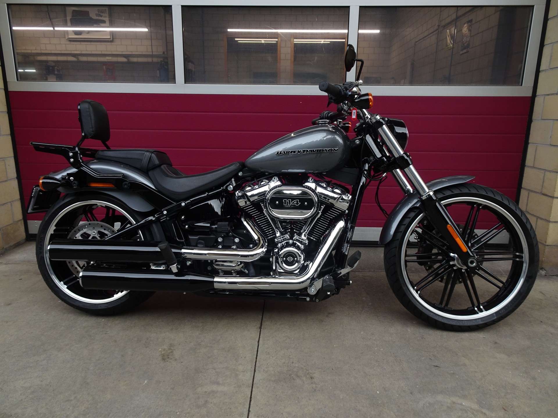 HARLEY-DAVIDSON FXBRS Breakout 114