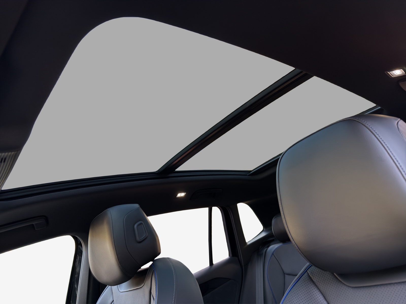 VW Tiguan 2.0 TSI DSG R-Line 4Motion-image-14