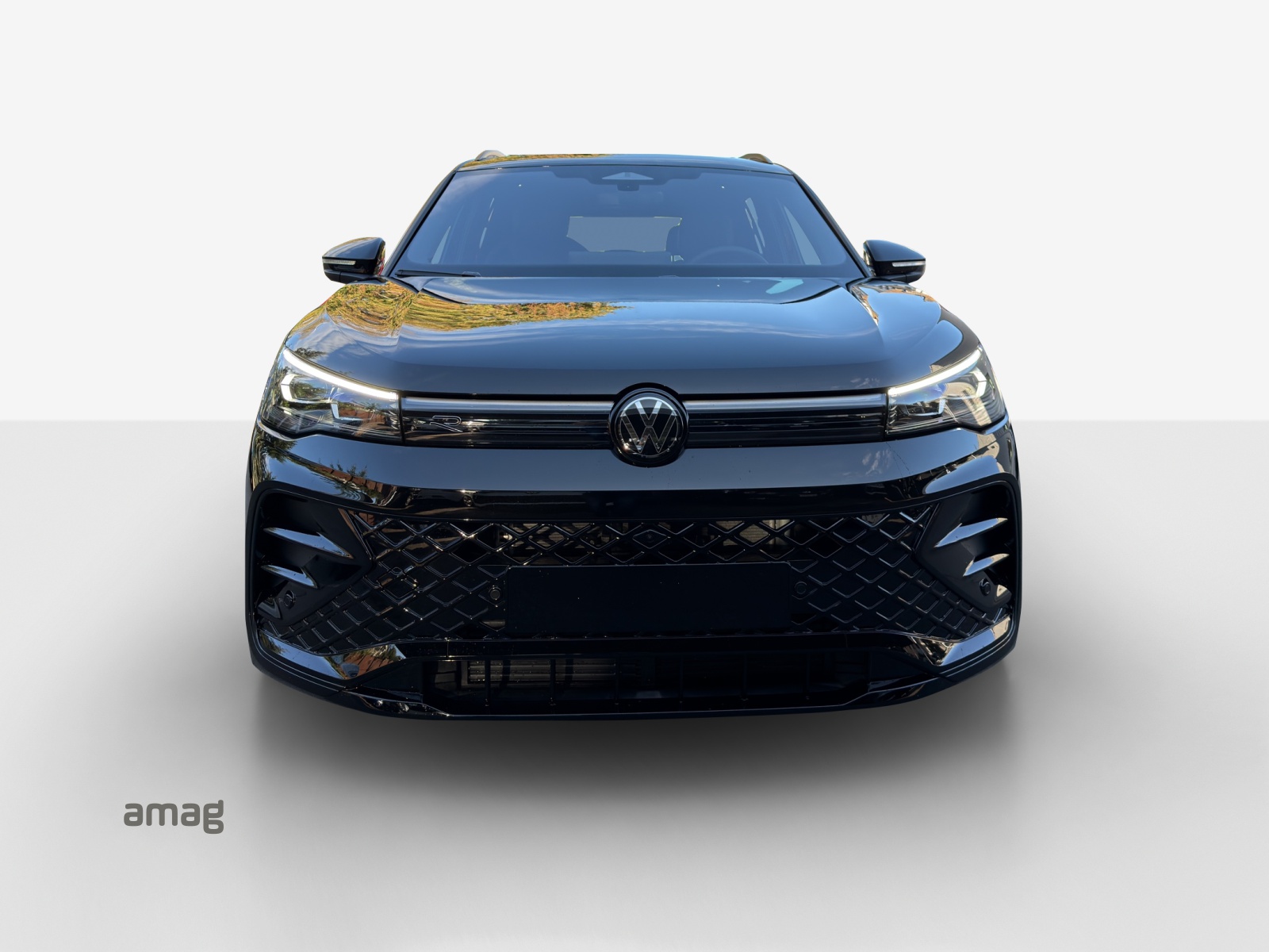 VW Tiguan 2.0 TSI DSG R-Line 4Motion-image-6