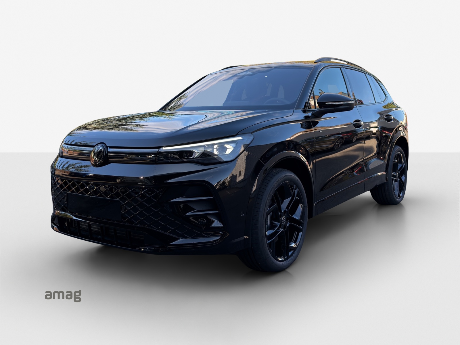 VW Tiguan 2.0 TSI DSG R-Line 4Motion-image-0