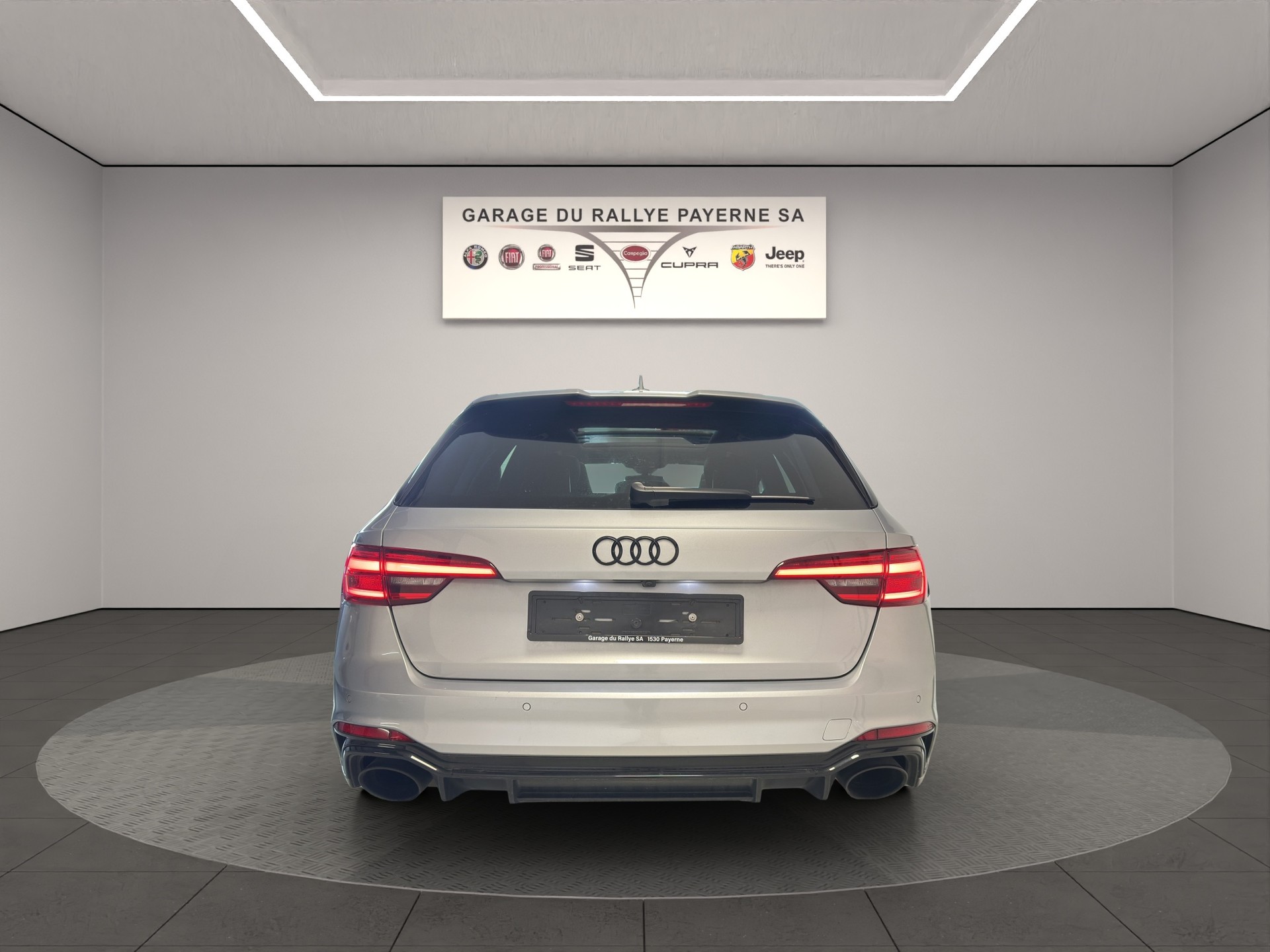 AUDI RS4 Avant 2.9 TFSI quattro tiptronic-image-3