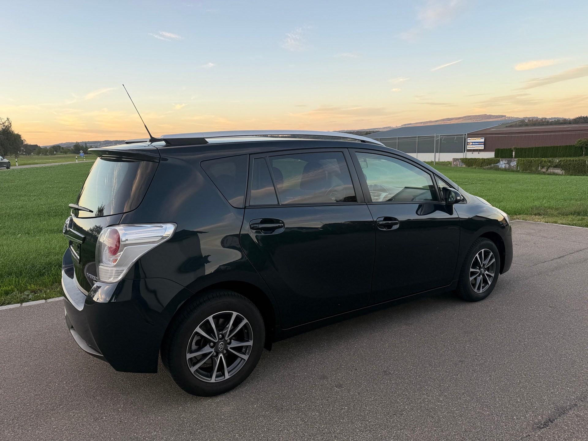 TOYOTA Verso 1.8 Trend-image-3