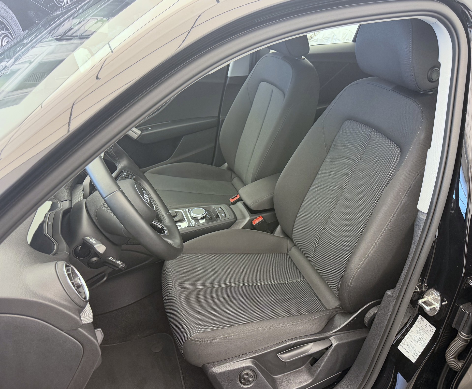 AUDI Q2 35 TFSI advanced S-tronic-image-5