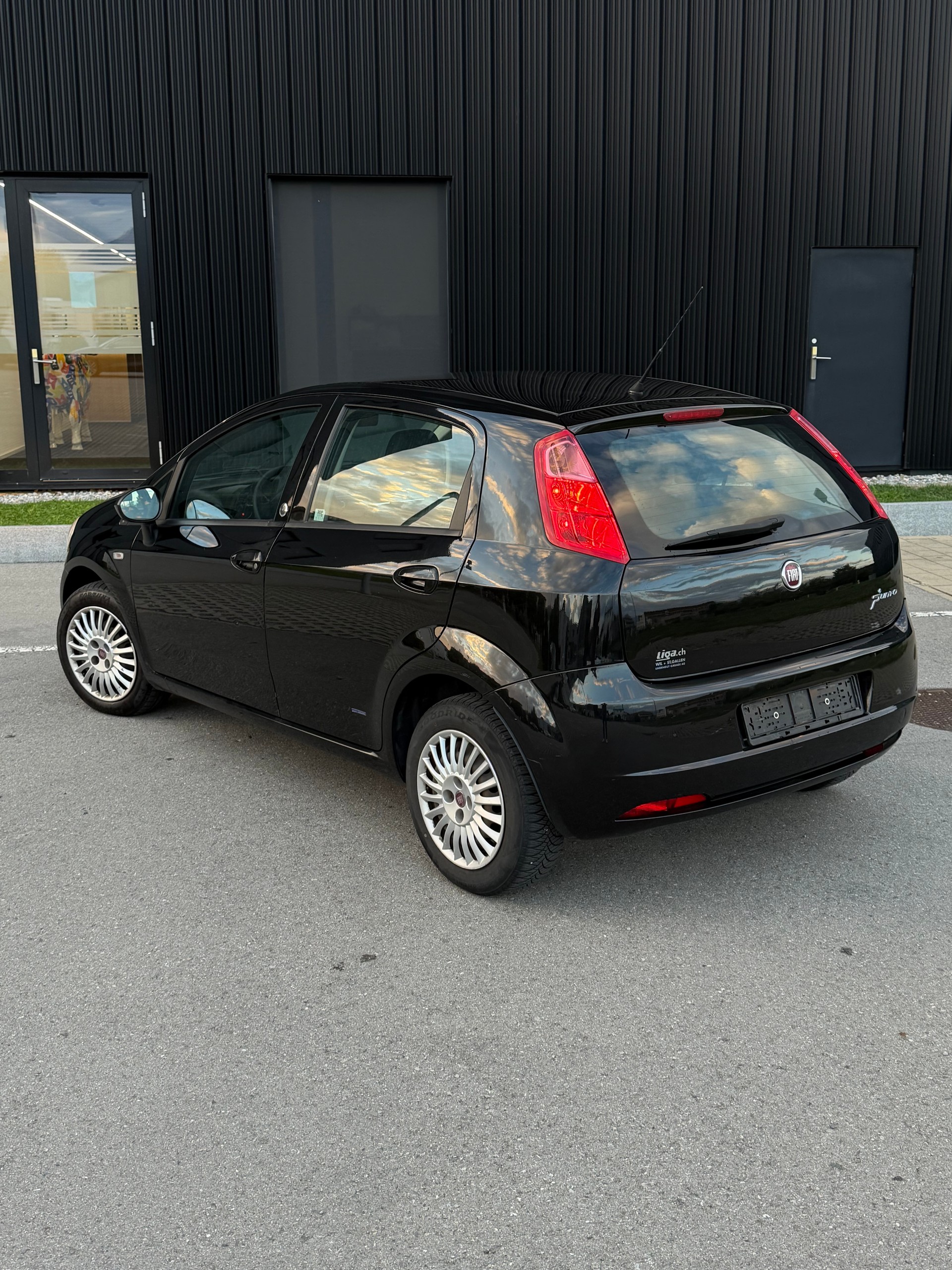 FIAT Punto 1.4 Dynamic-image-13