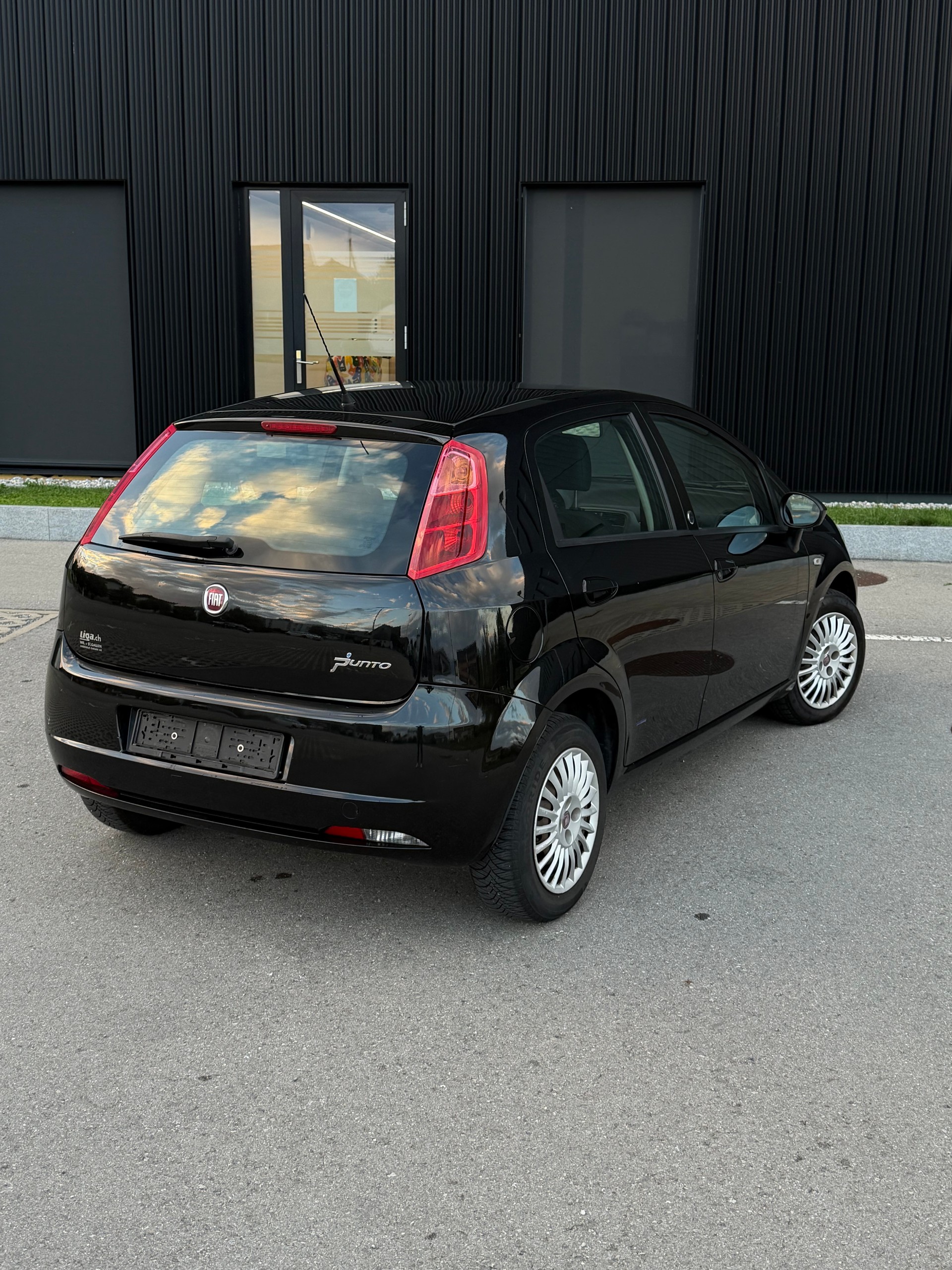 FIAT Punto 1.4 Dynamic-image-12