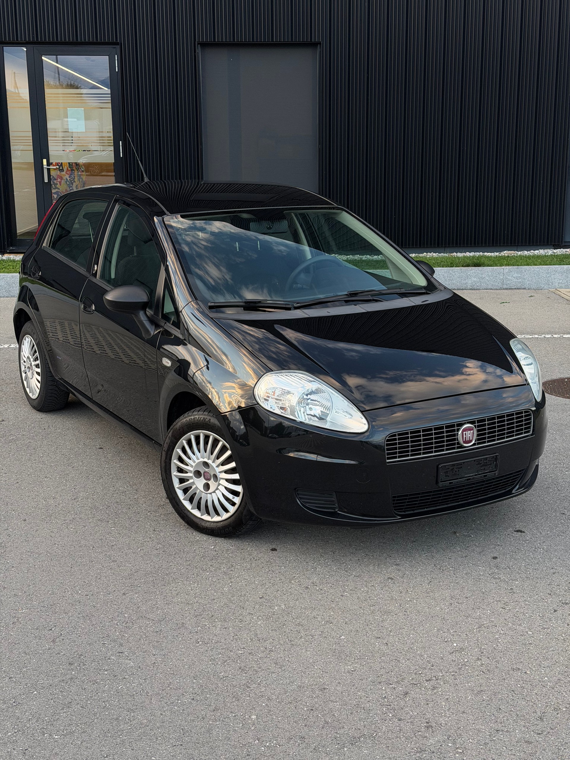 FIAT Punto 1.4 Dynamic-image-0