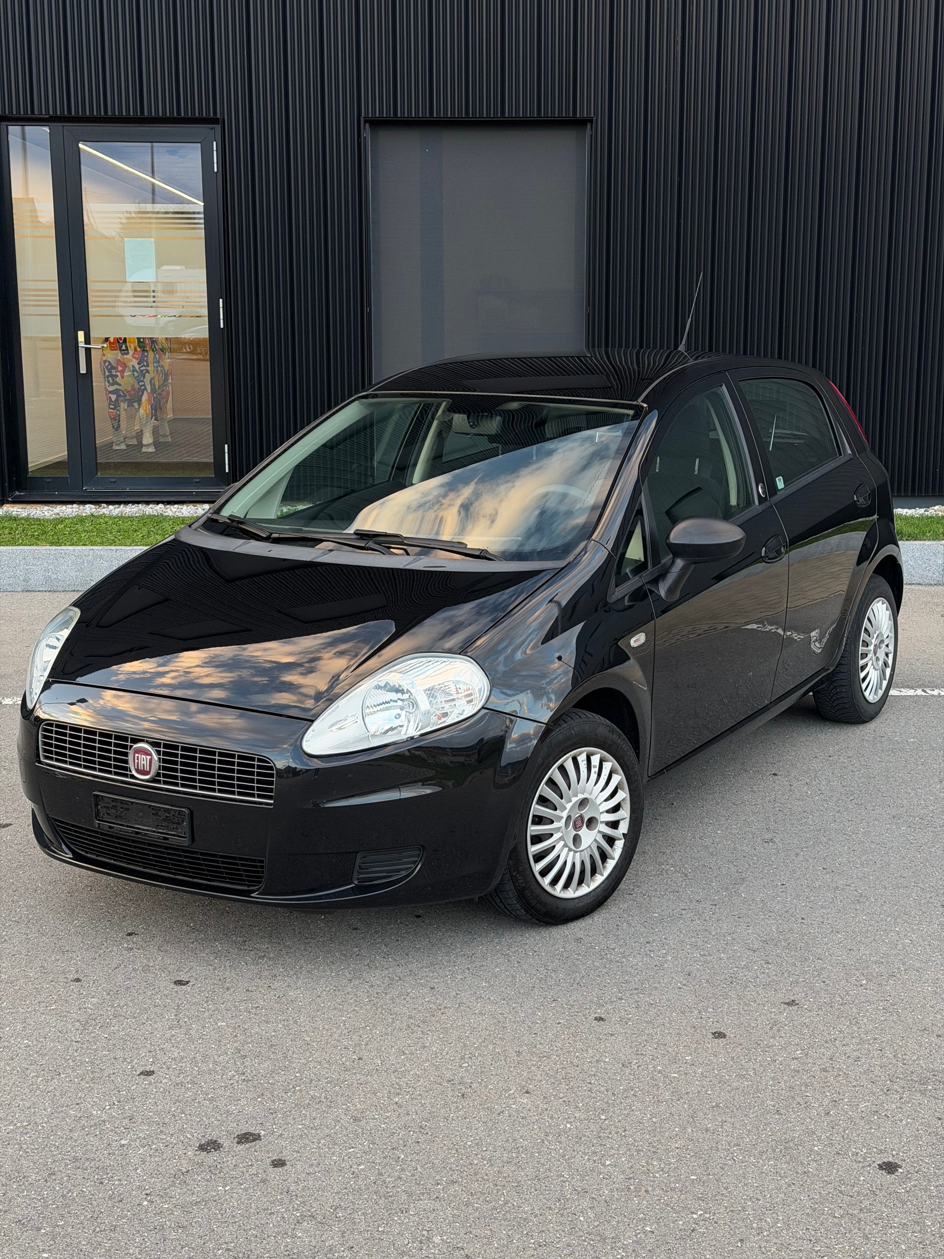 FIAT Punto 1.4 Dynamic-image-2