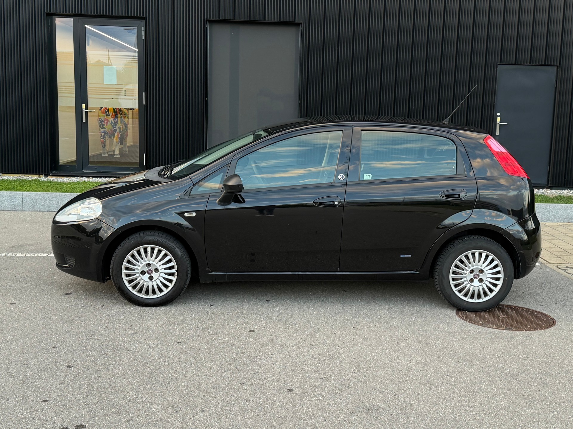 FIAT Punto 1.4 Dynamic-image-3