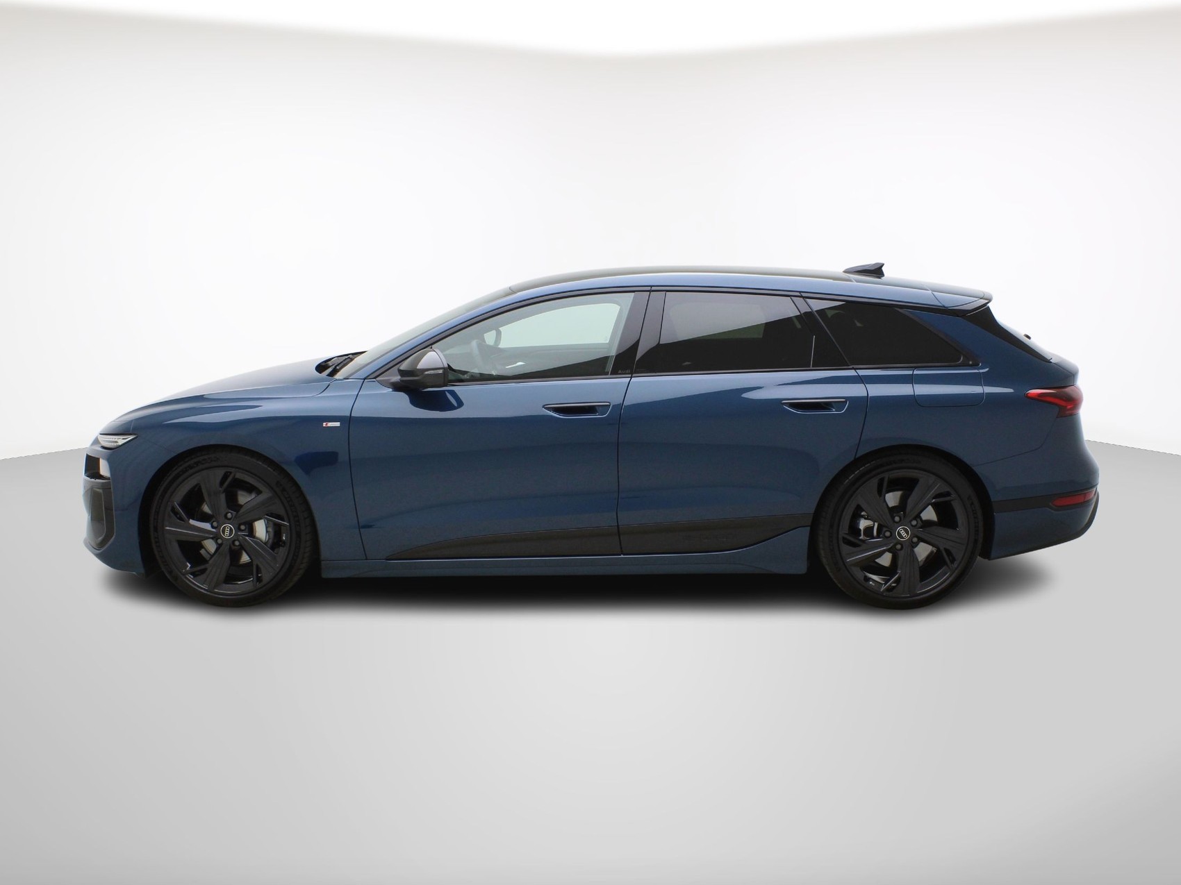 AUDI A6 e-tron Avant S line quattro **Audi Werksgarantie bis 12/2030**-showroom-element-2