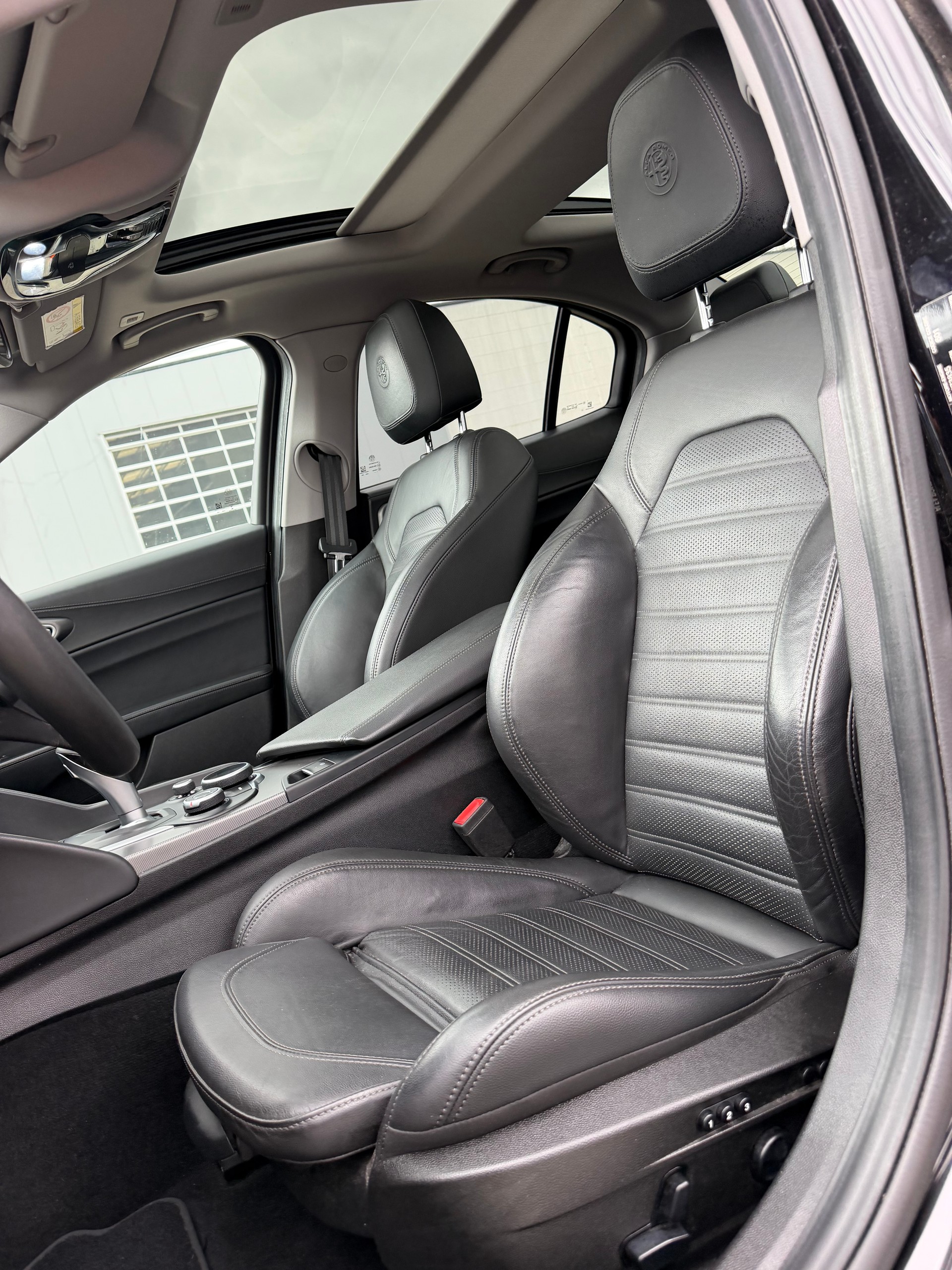ALFA ROMEO Giulia 2.0 Veloce Q4 Automatic-image-9