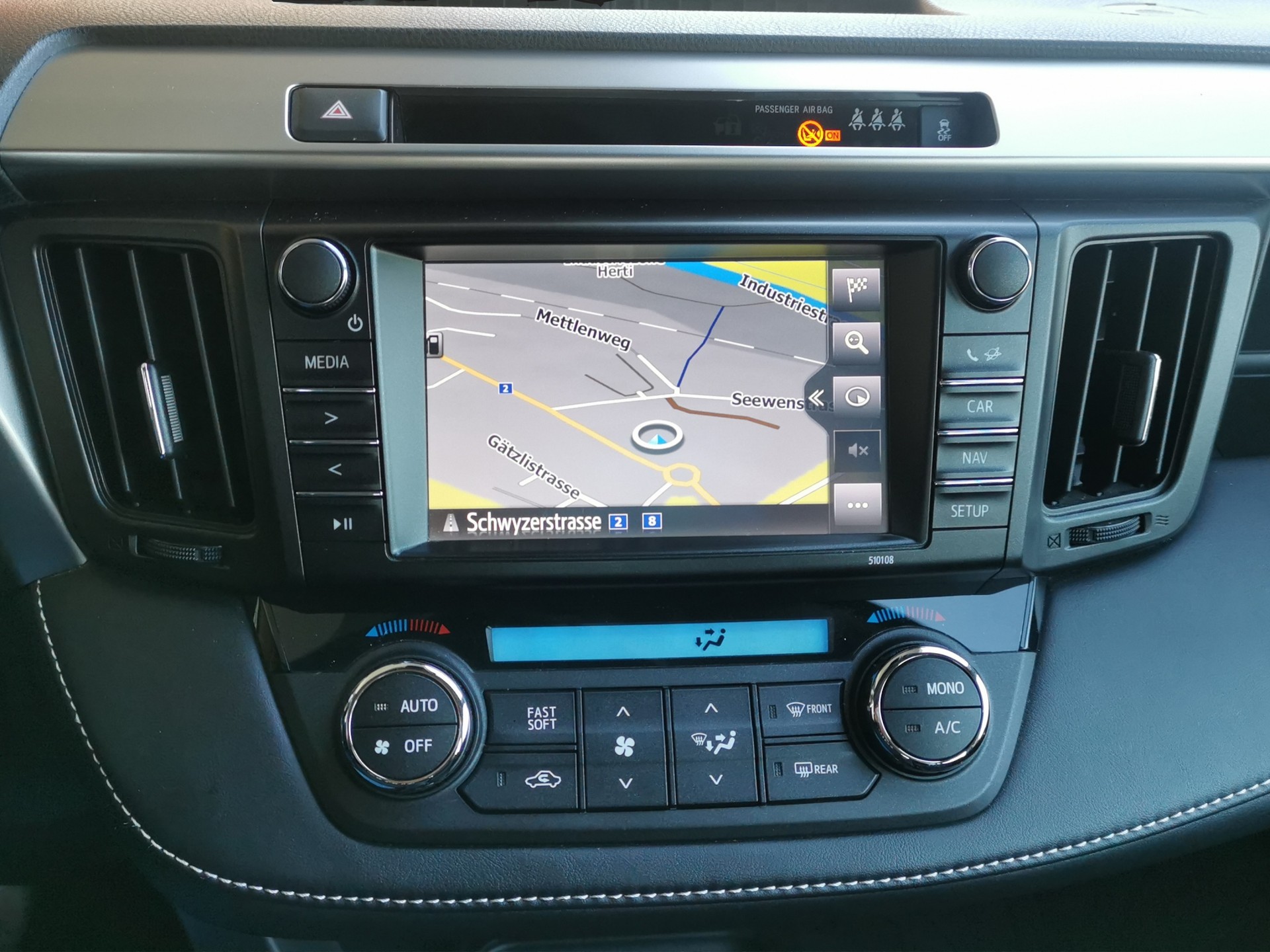 TOYOTA RAV-4 2.0 Style Multidrive S-image-16
