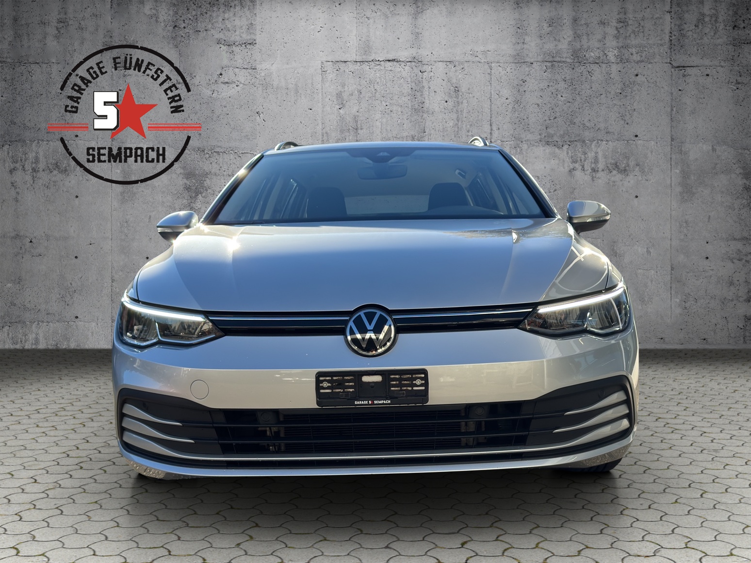 VW Golf Variant 1.0 eTSI mHEV Life DSG-image-7