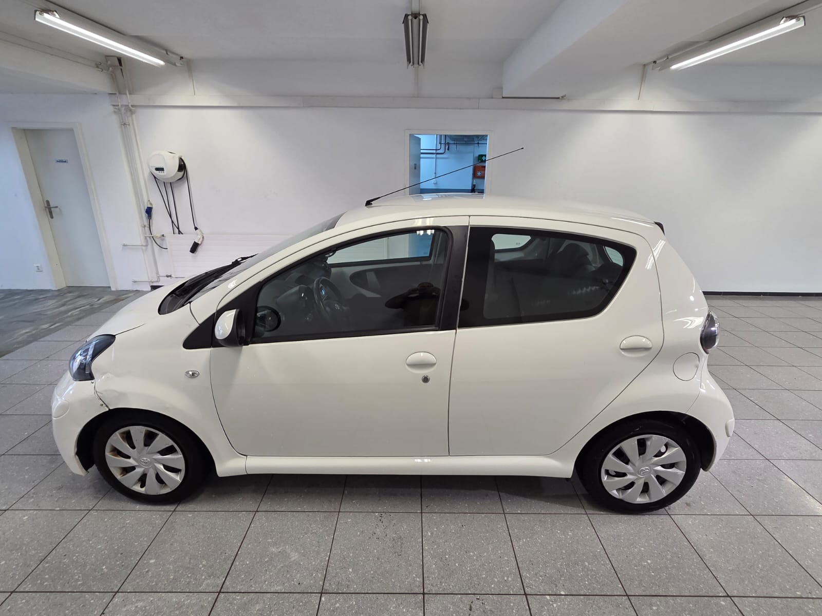 TOYOTA Aygo 1.0 VVT-i Sol Multimode-image-7