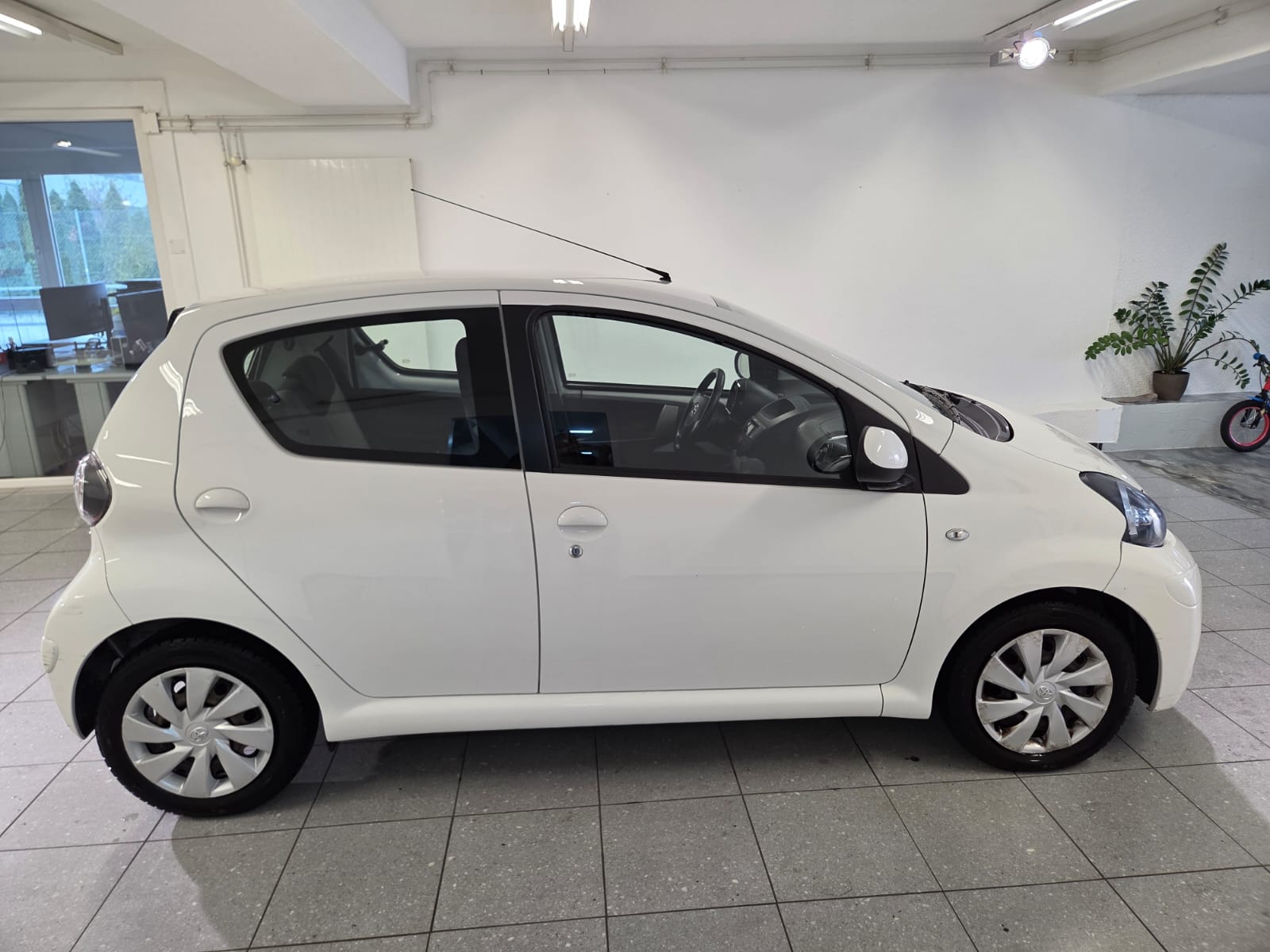 TOYOTA Aygo 1.0 VVT-i Sol Multimode-image-3