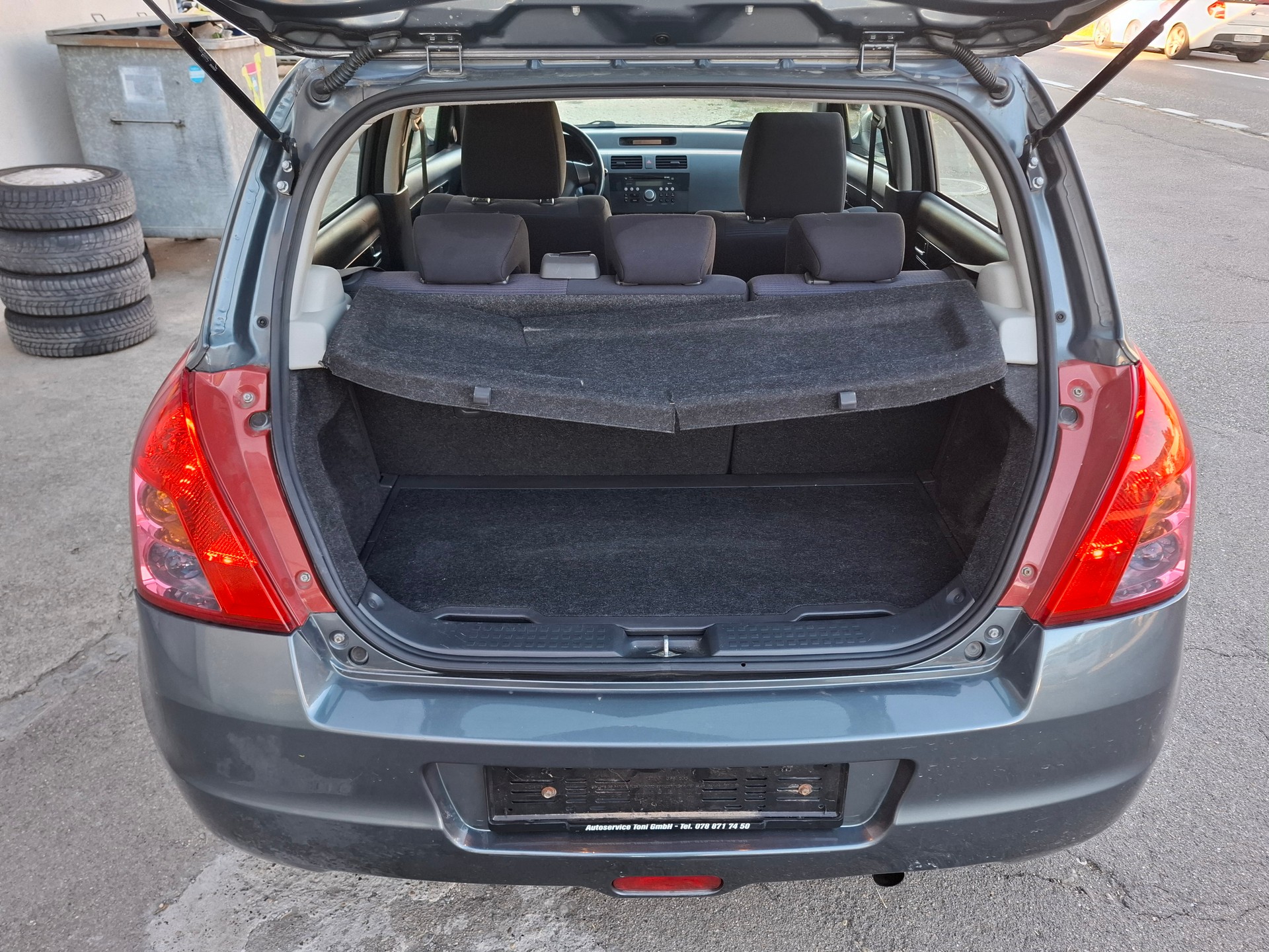 SUZUKI Swift 1.3i 16V GL-image-6