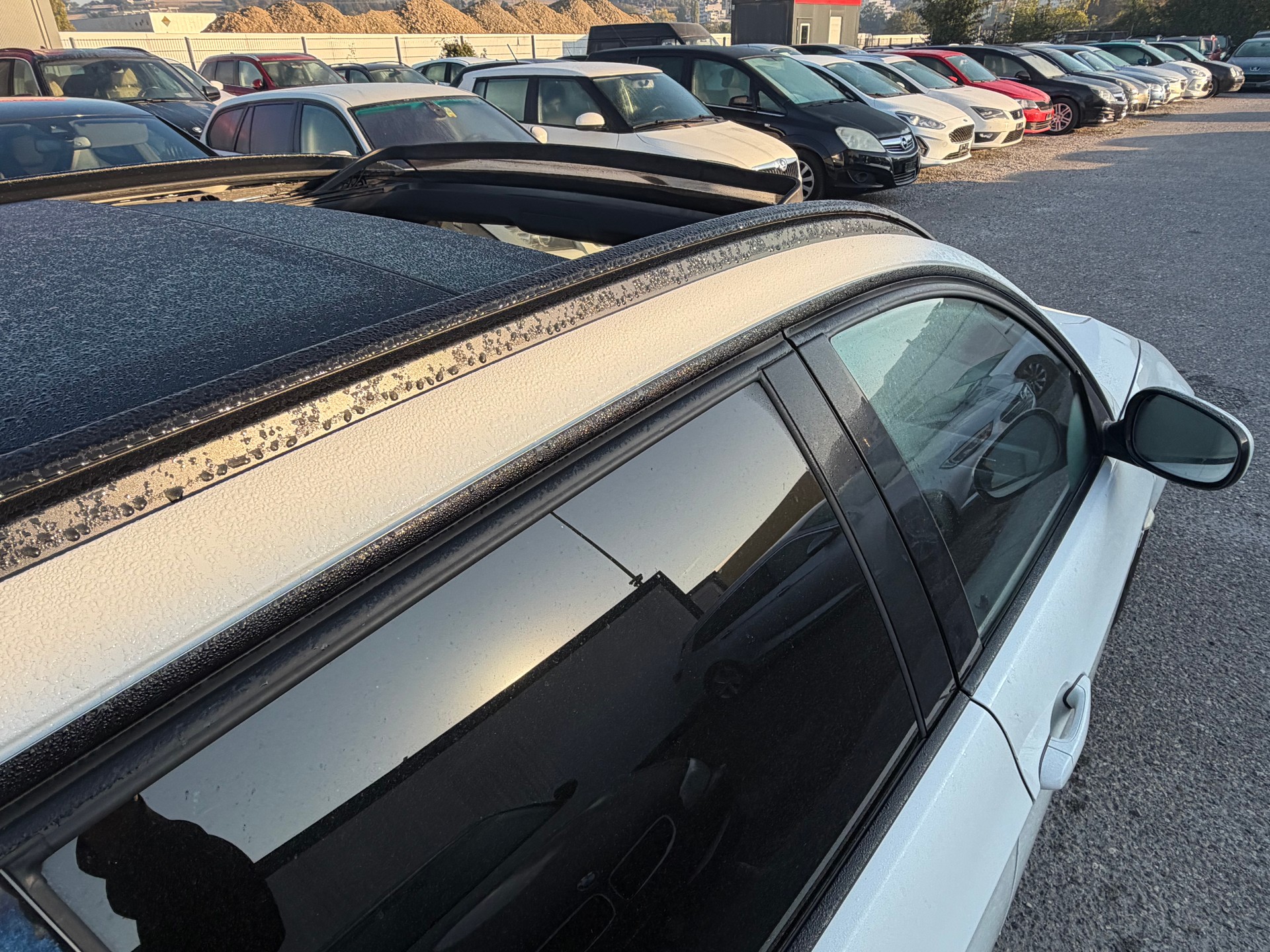 BMW 320d xDrive Touring-image-6