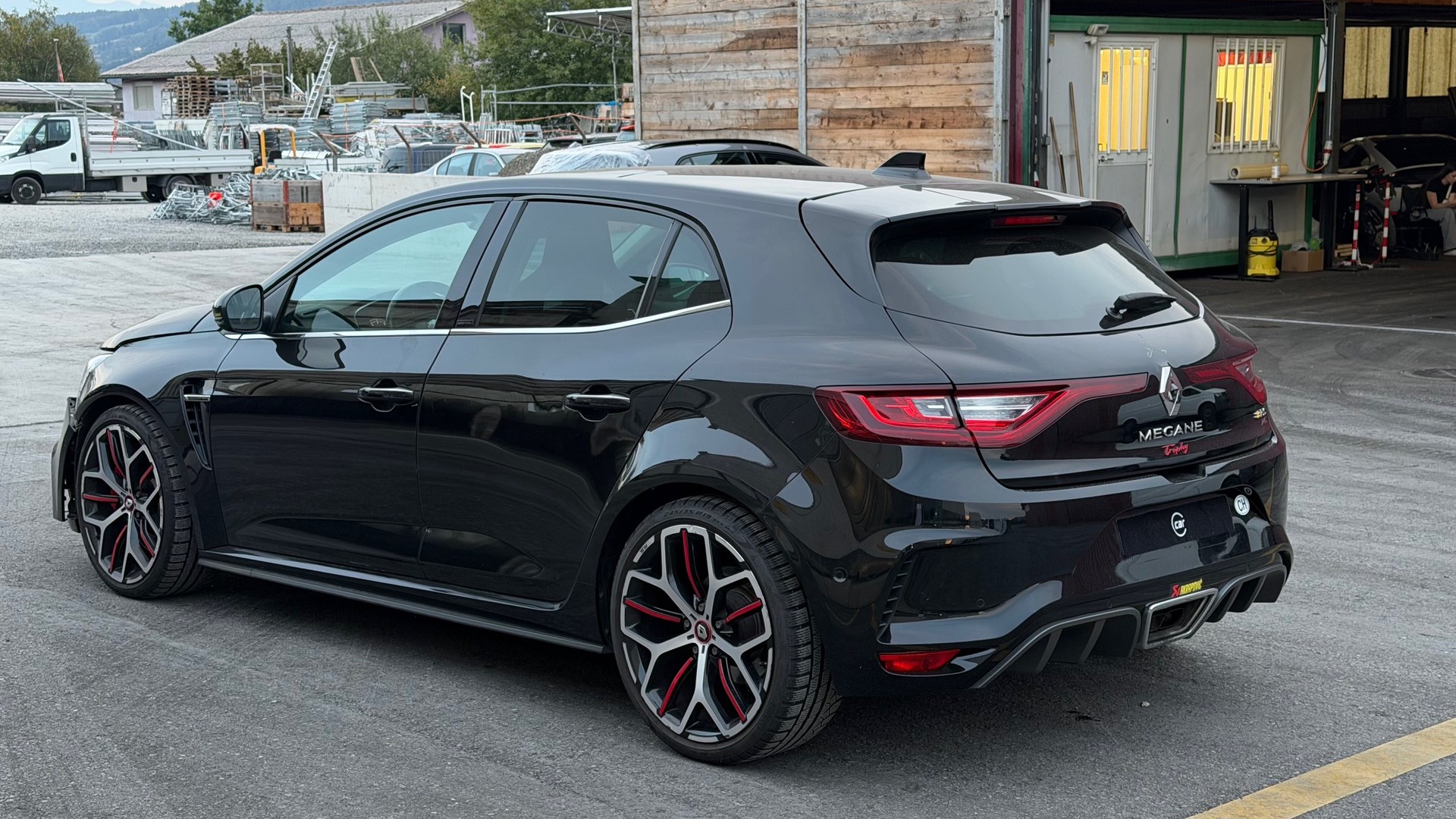RENAULT Mégane Trophy 300-image-4