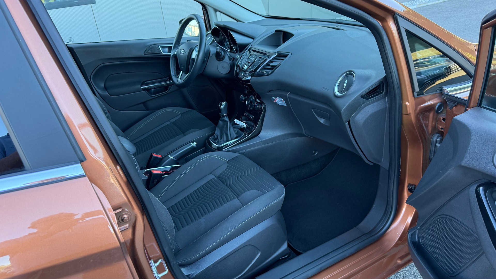 FORD Fiesta 1.0 SCTi Trend-image-8