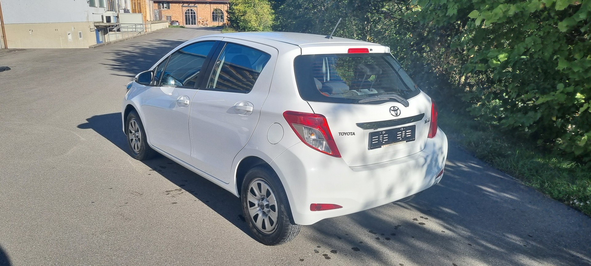 TOYOTA 1.33 VVT-i Sol-image-2