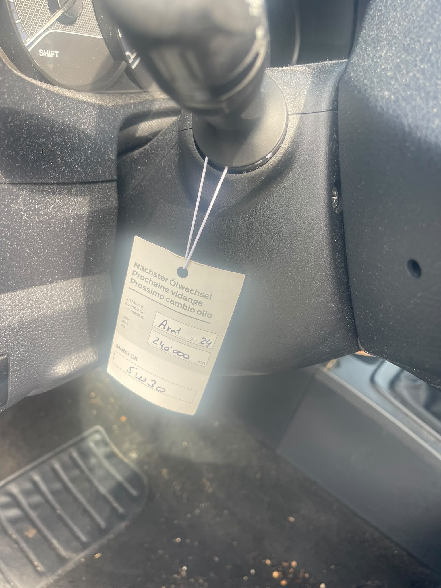 TOYOTA Auris 1.6 Luna-image-6