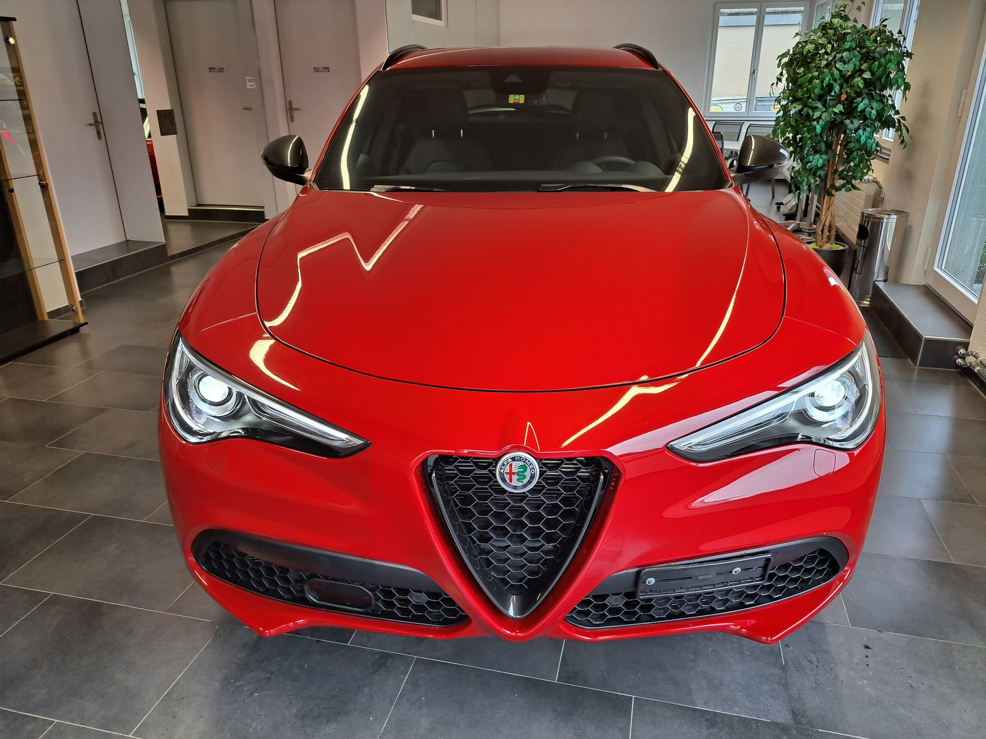 ALFA ROMEO Stelvio 2.0 Sport Q4 Automatic-image-1