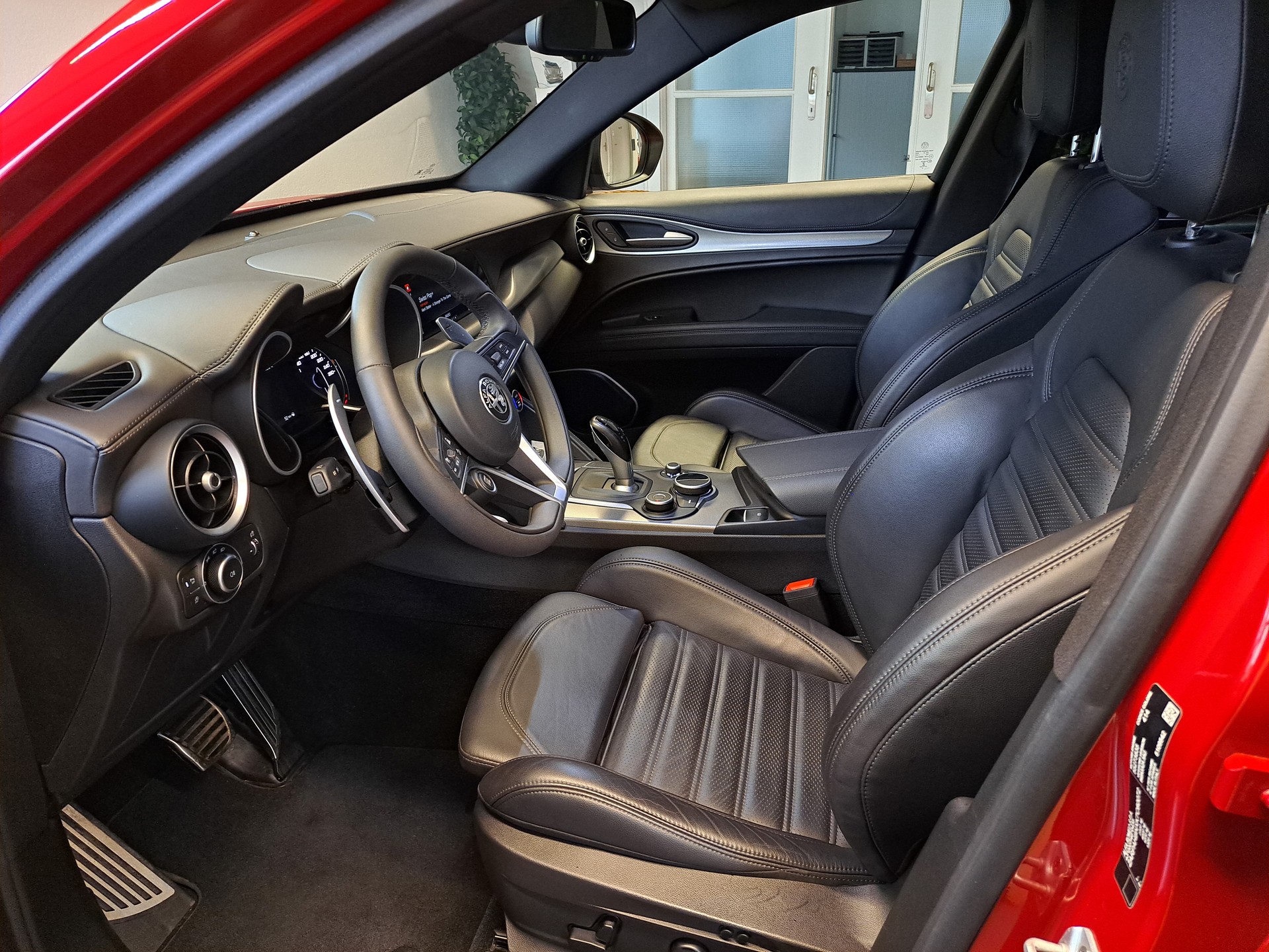 ALFA ROMEO Stelvio 2.0 Sport Q4 Automatic-image-9
