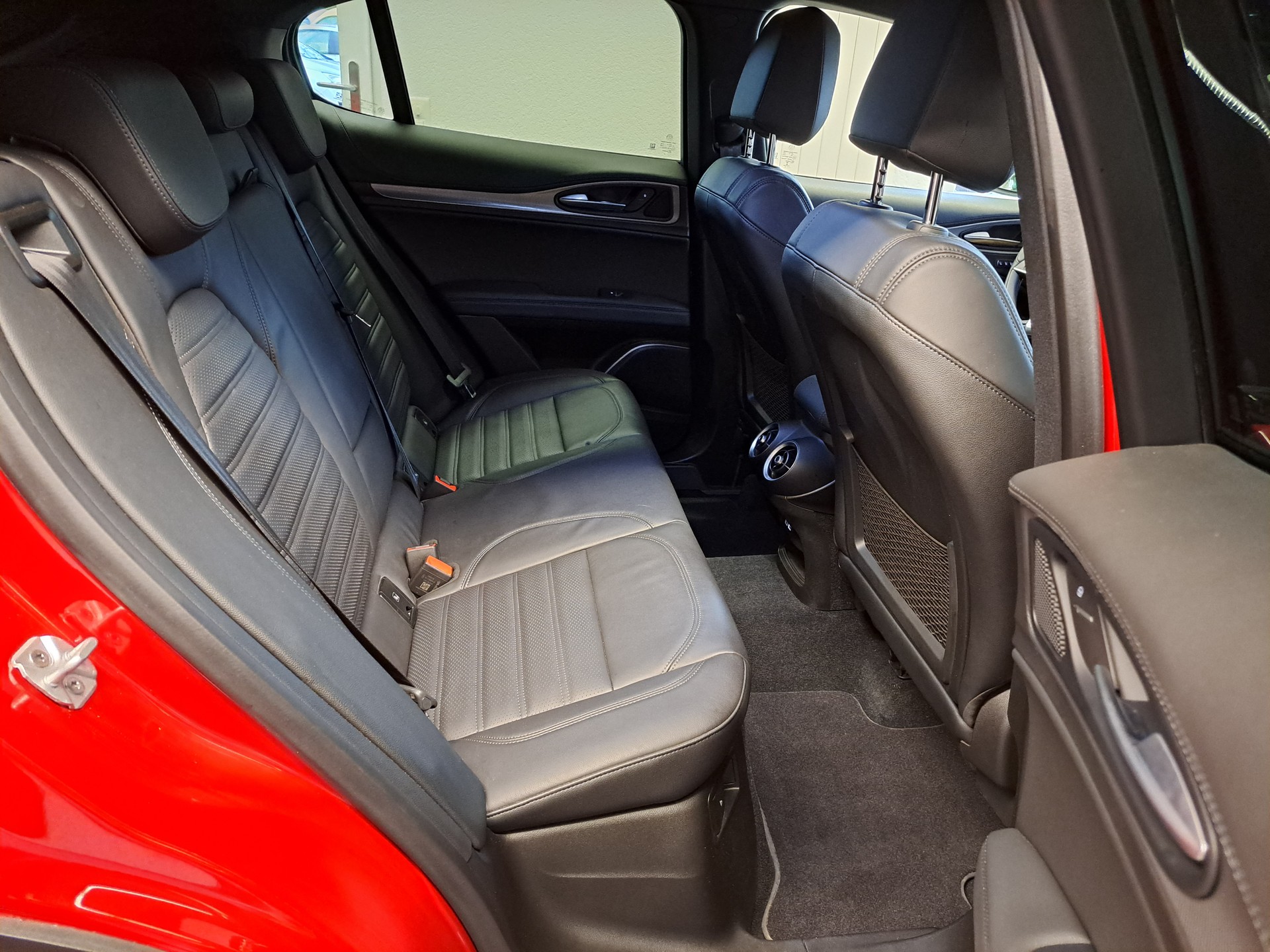ALFA ROMEO Stelvio 2.0 Sport Q4 Automatic-image-13