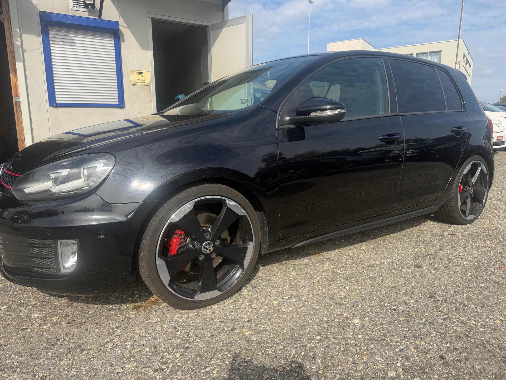 VW Golf 2.0 TSI GTI Team DSG-image-1