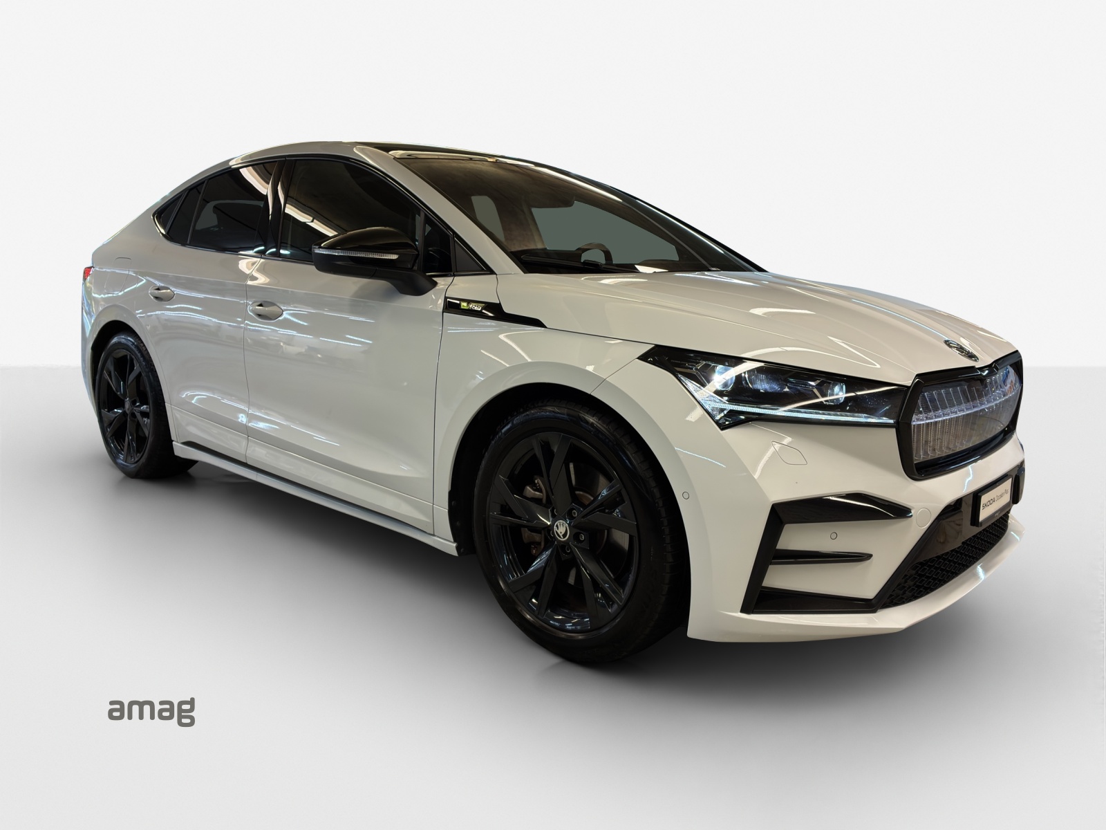 SKODA Enyaq Coupé RS iV 80 4x4-image-5