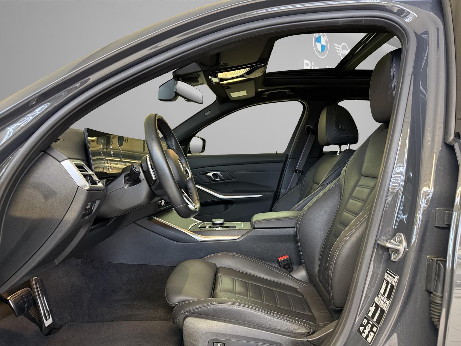 BMW 330i xDrive M-SportPaket Pro-image-10