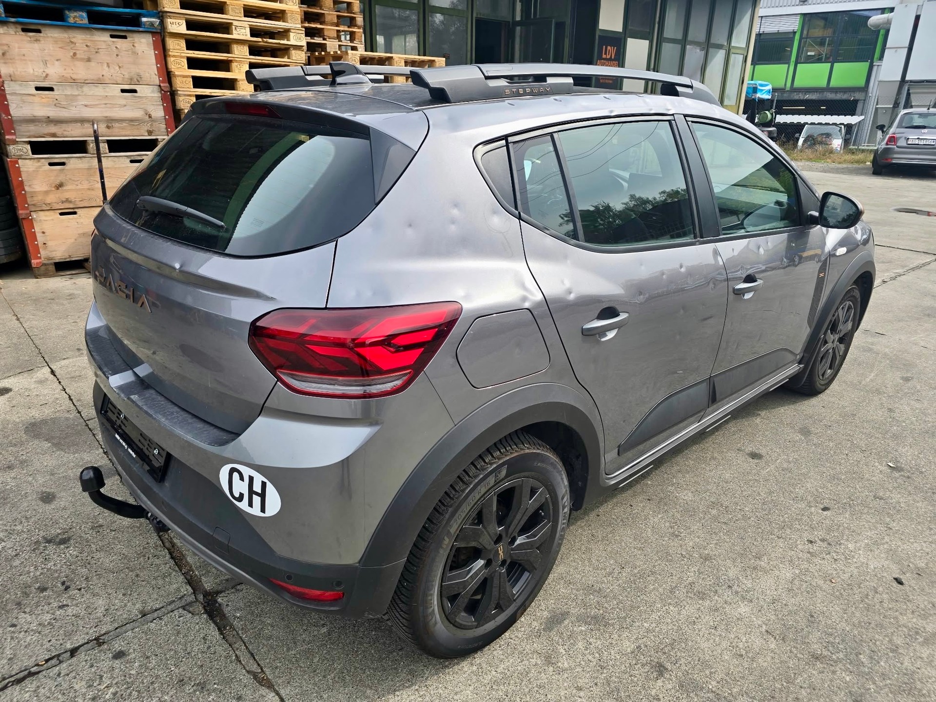DACIA STEPWAY 1.0, 110 PS-image-2