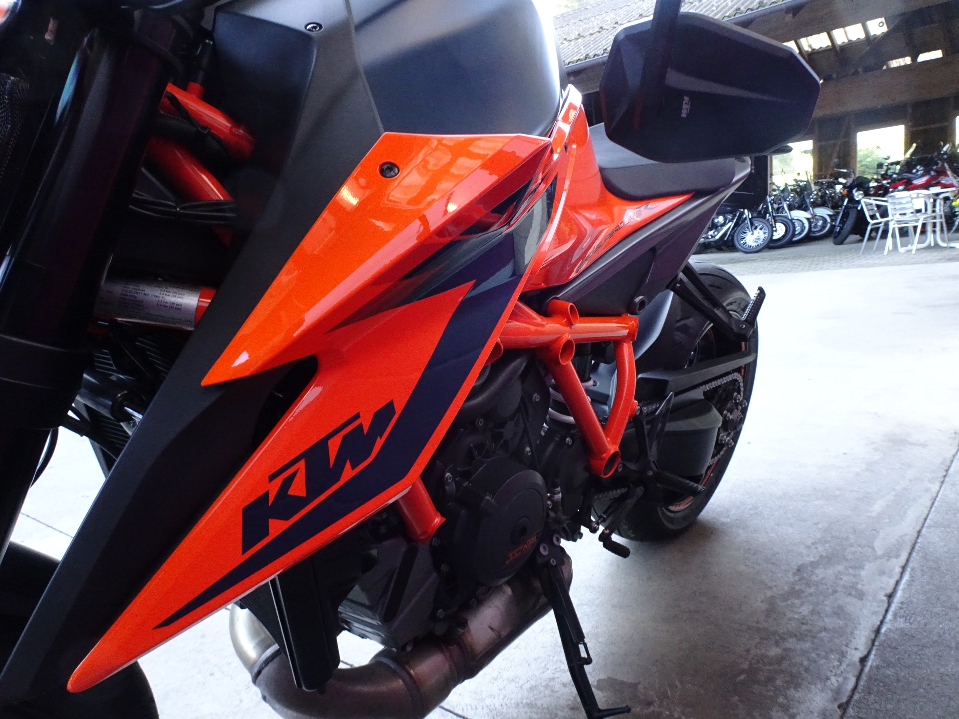 KTM 1290 Super Duke R-image-12
