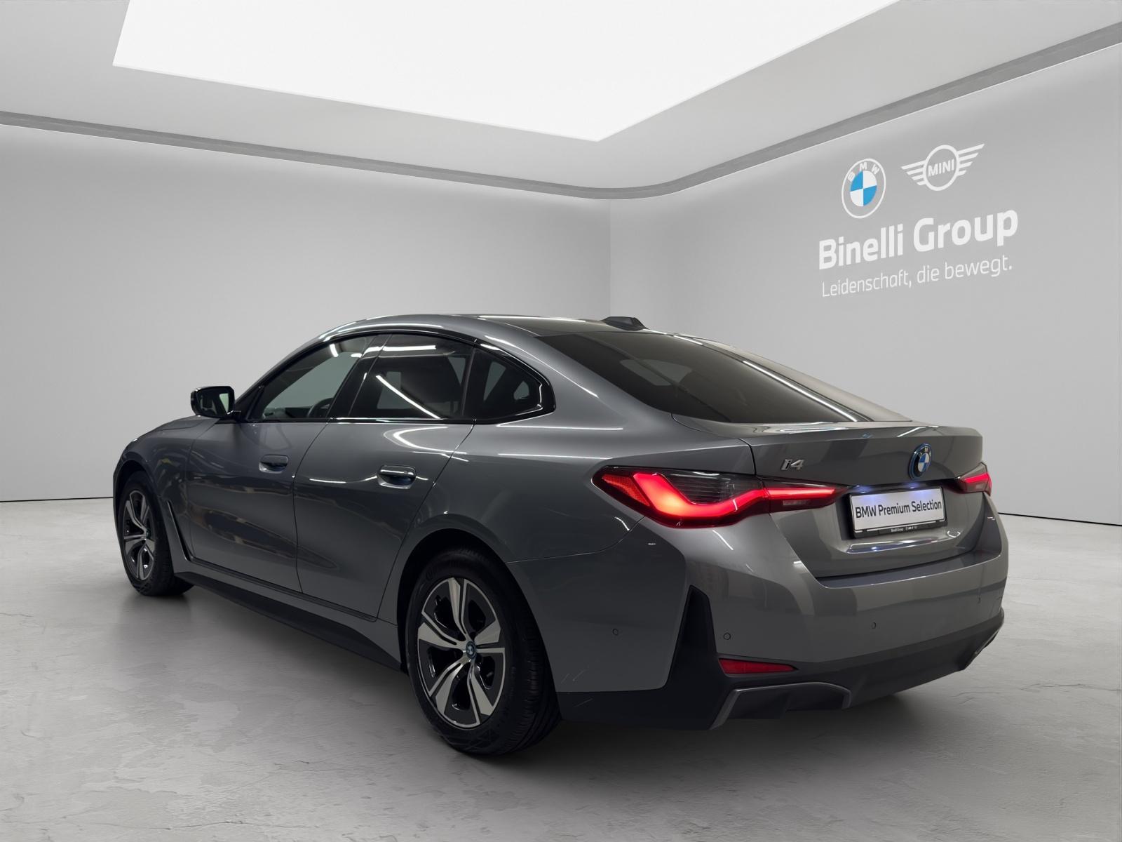 BMW i4 Limousine-image-2