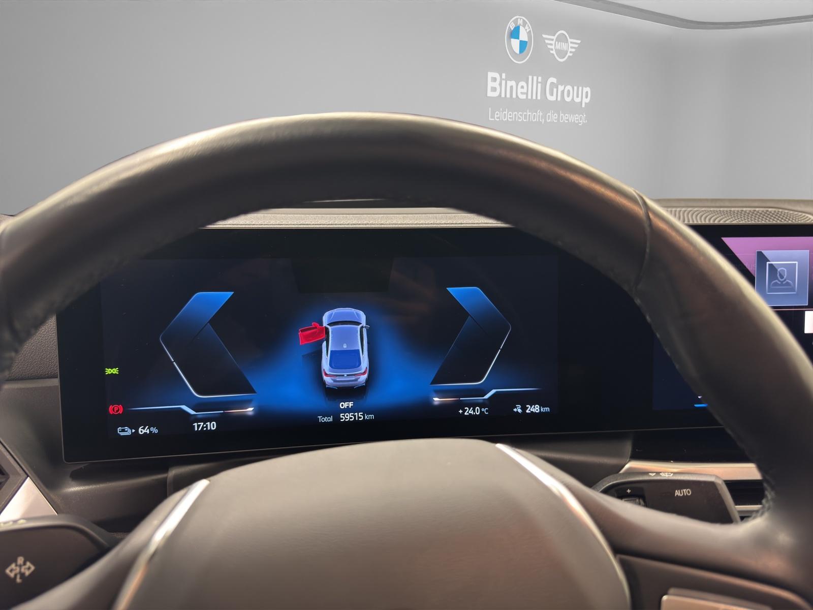 BMW i4 Limousine-image-16