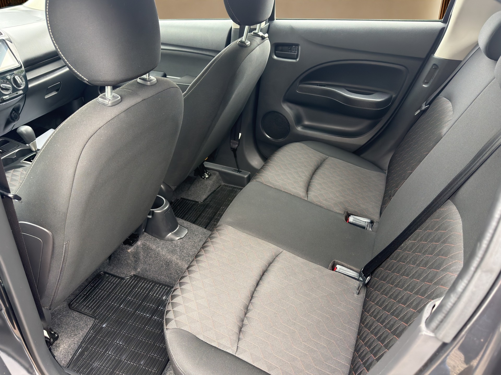 MITSUBISHI Space Star 1.2 CVT Intense+ Automatik-image-11