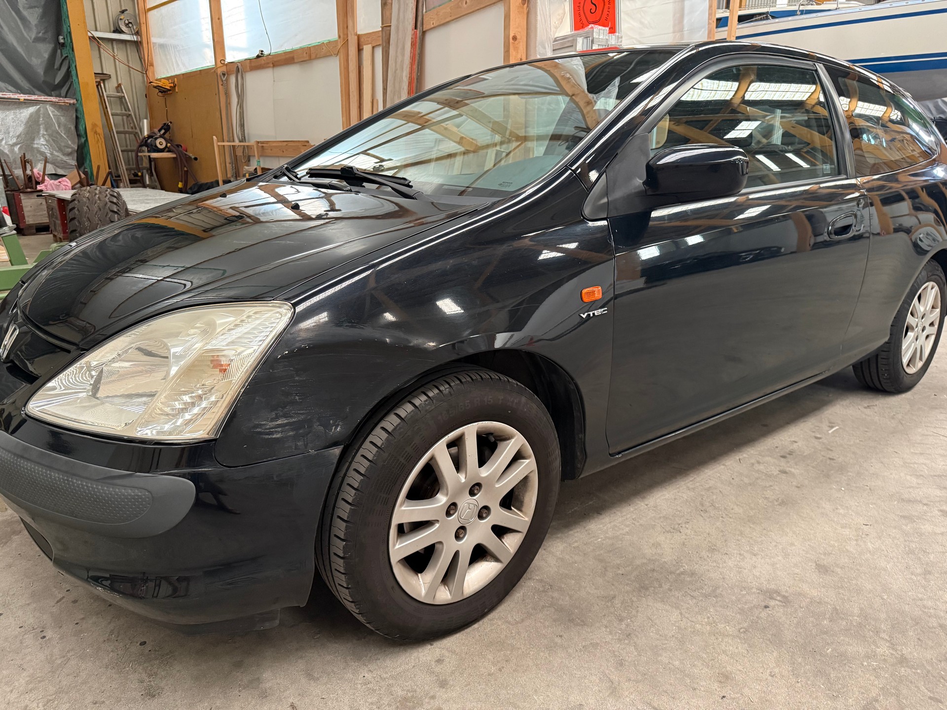 HONDA Civic 1.6i ES-image-6