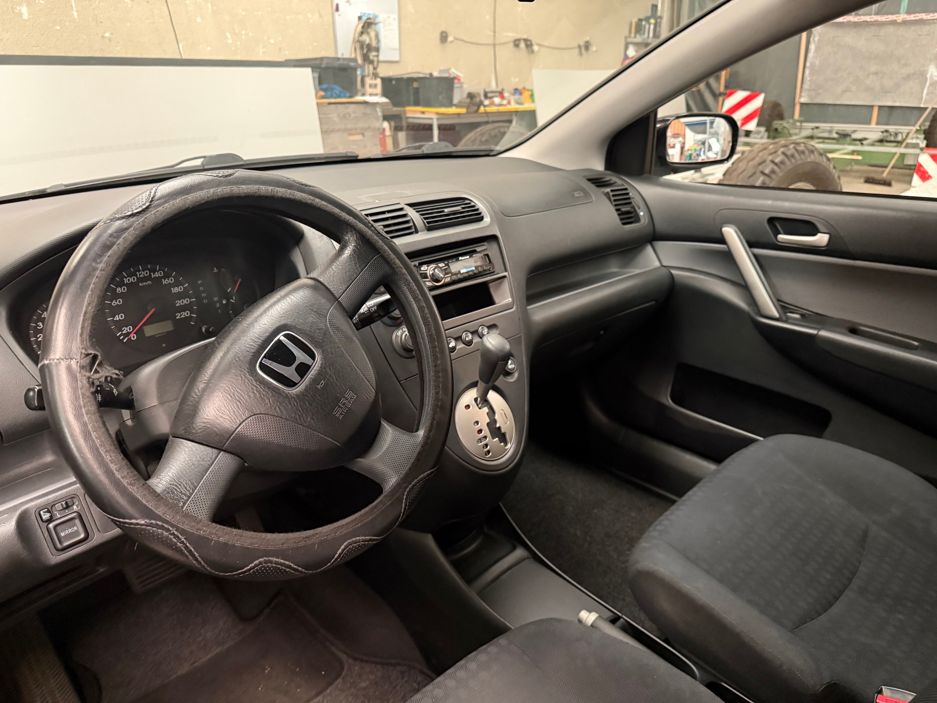 HONDA Civic 1.6i ES-image-2