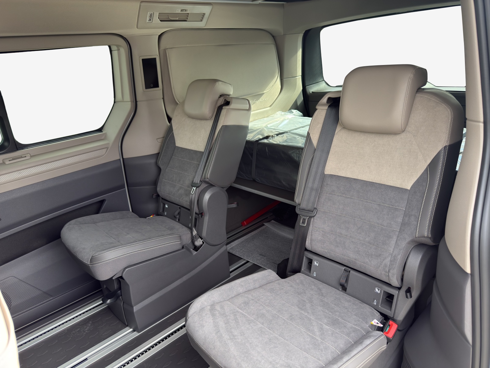 VW California eHybrid Beach Tour Liberty 4Motion-image-11