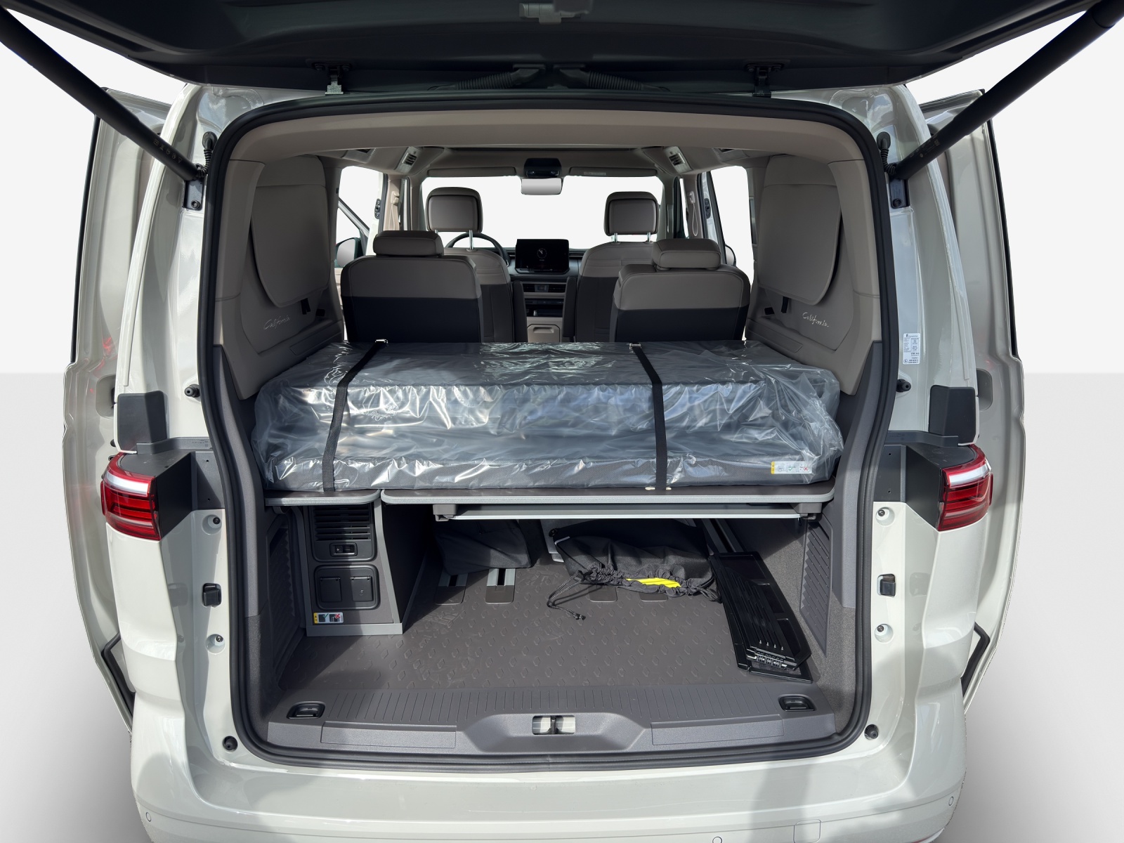 VW California eHybrid Beach Tour Liberty 4Motion-image-12