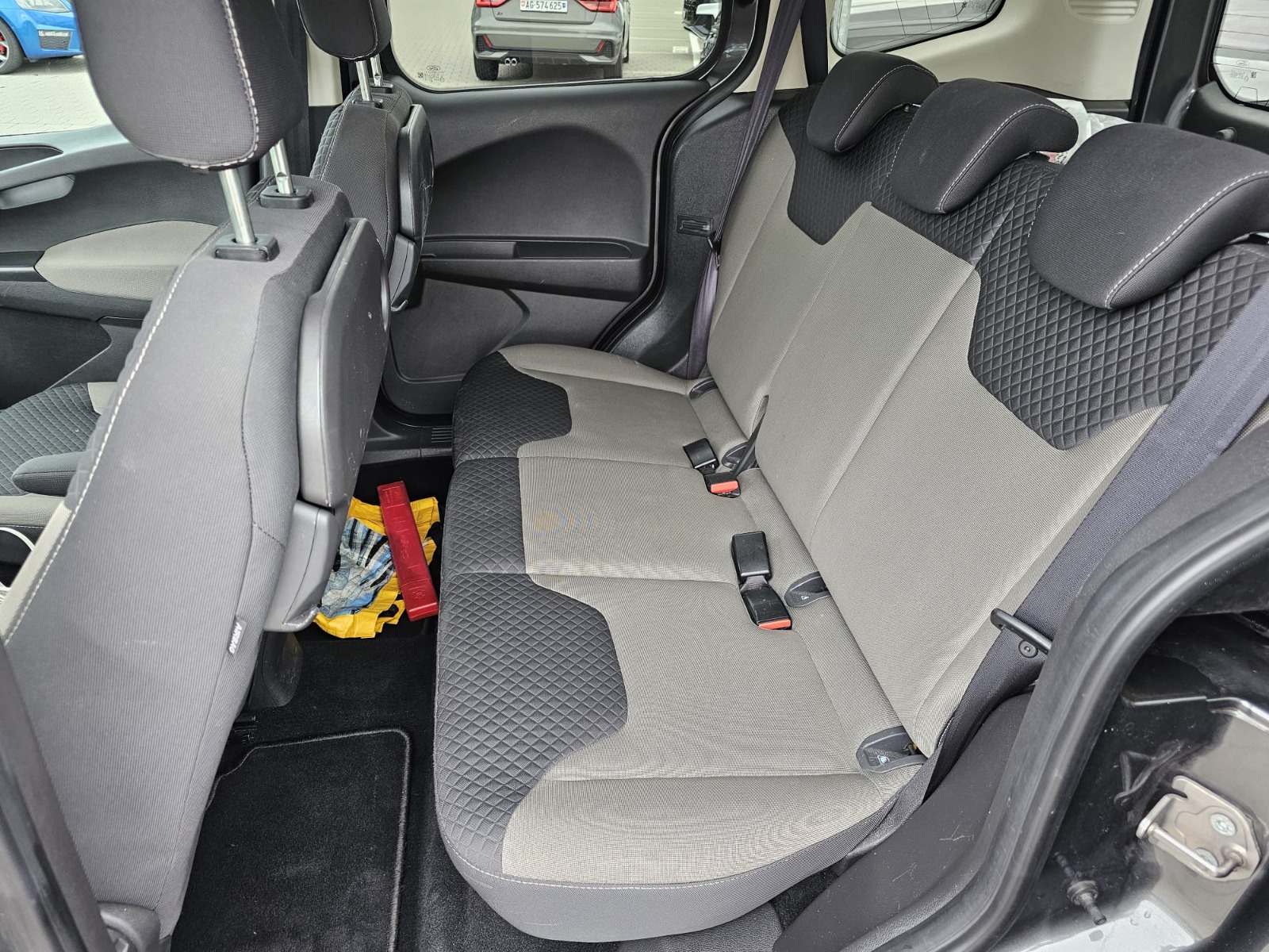 FORD 1.0 EcoB 100 Titanium-image-3