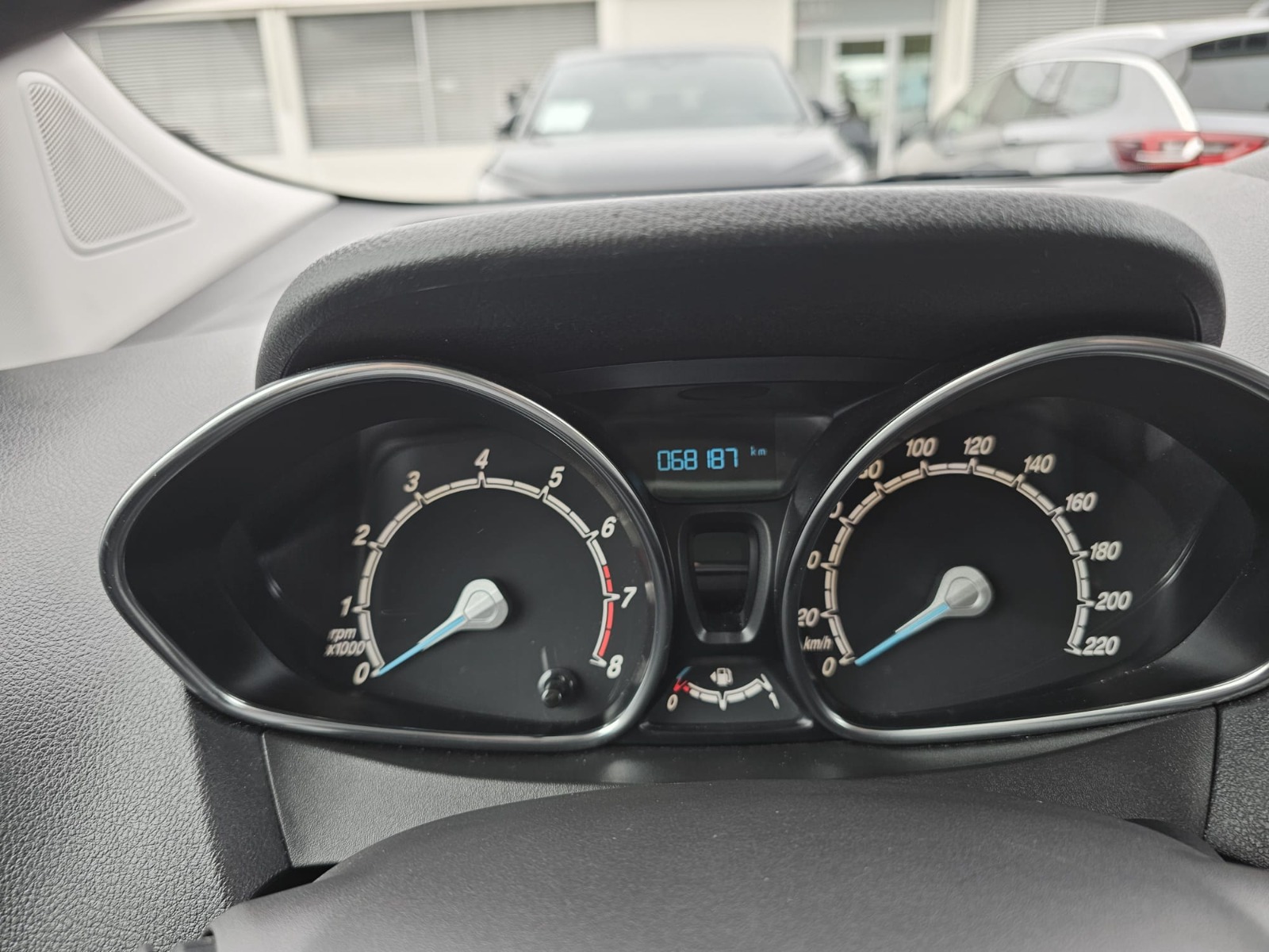 FORD 1.0 EcoB 100 Titanium-image-4