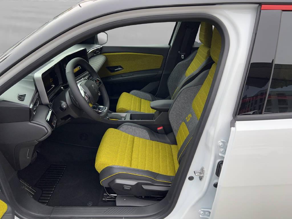 RENAULT R5 E-Tech Comfort Range iconic five-image-3