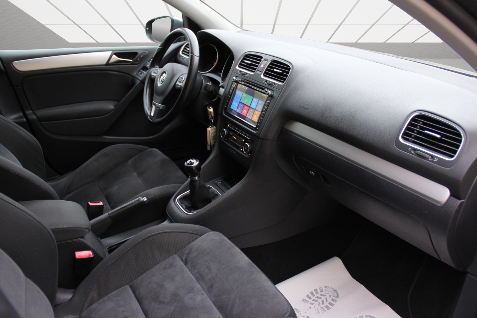 VW Golf 1.4 TSI Highline-image-12