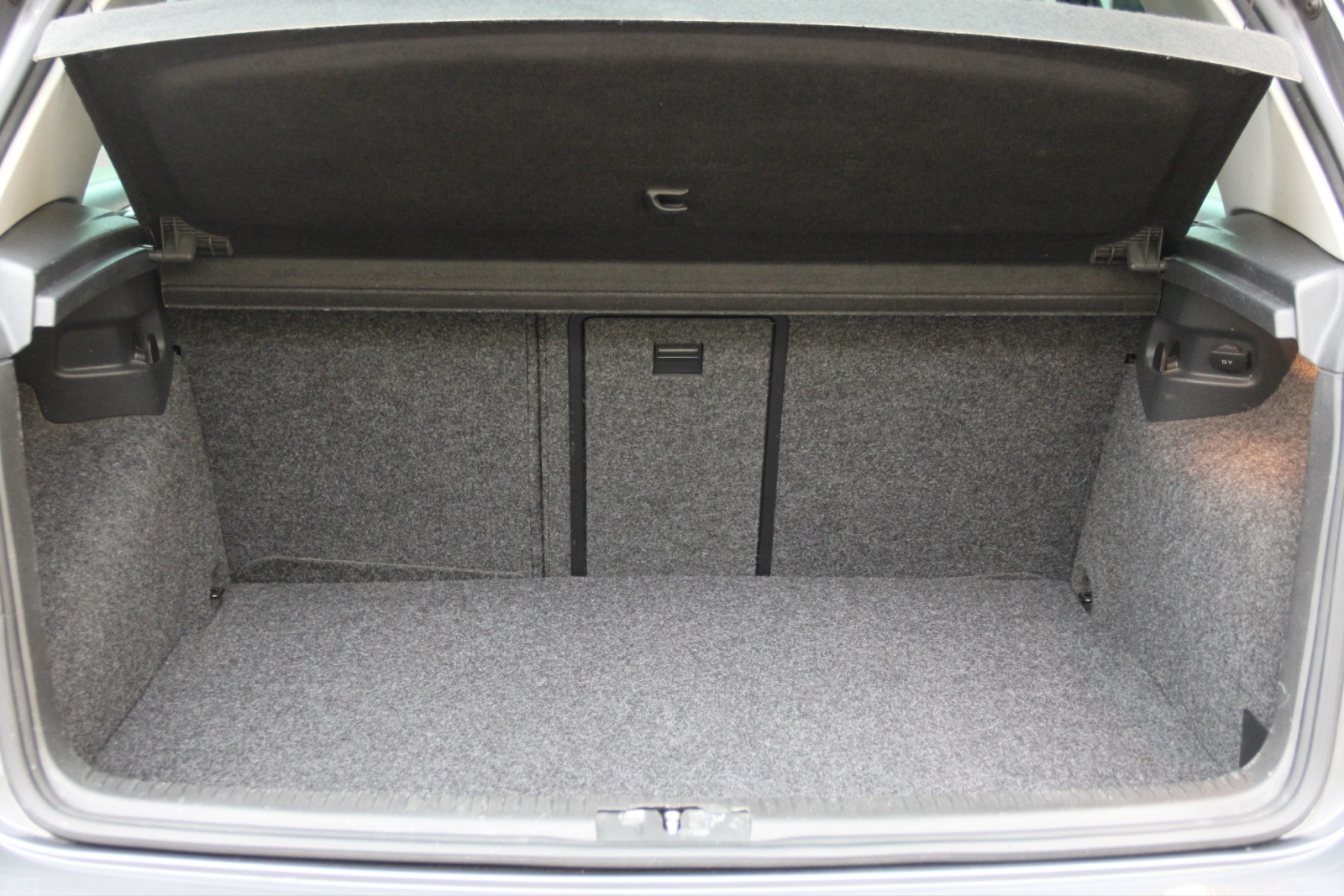 VW Golf 1.4 TSI Highline-image-15
